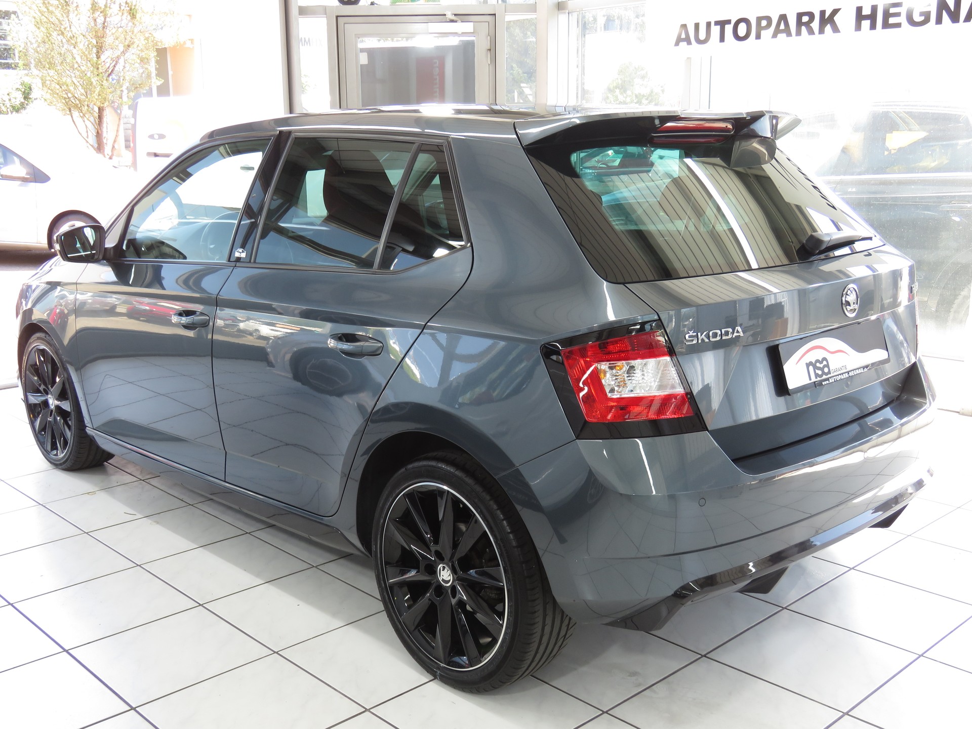 SKODA Fabia 1.2 TSI Monte Carlo DSG (Automat)-image-5