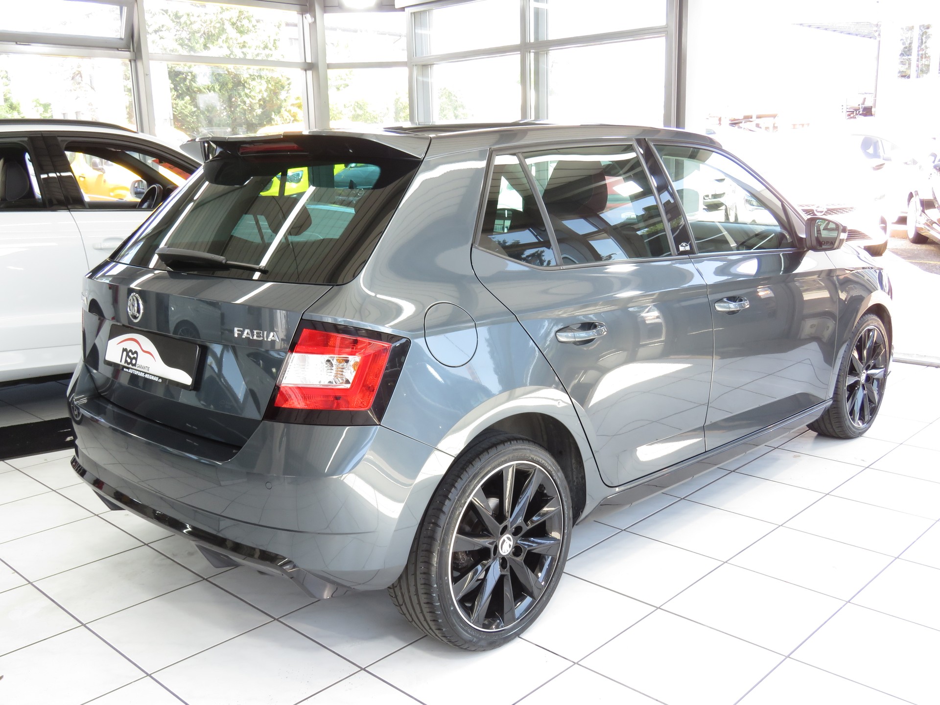 SKODA Fabia 1.2 TSI Monte Carlo DSG (Automat)-image-3