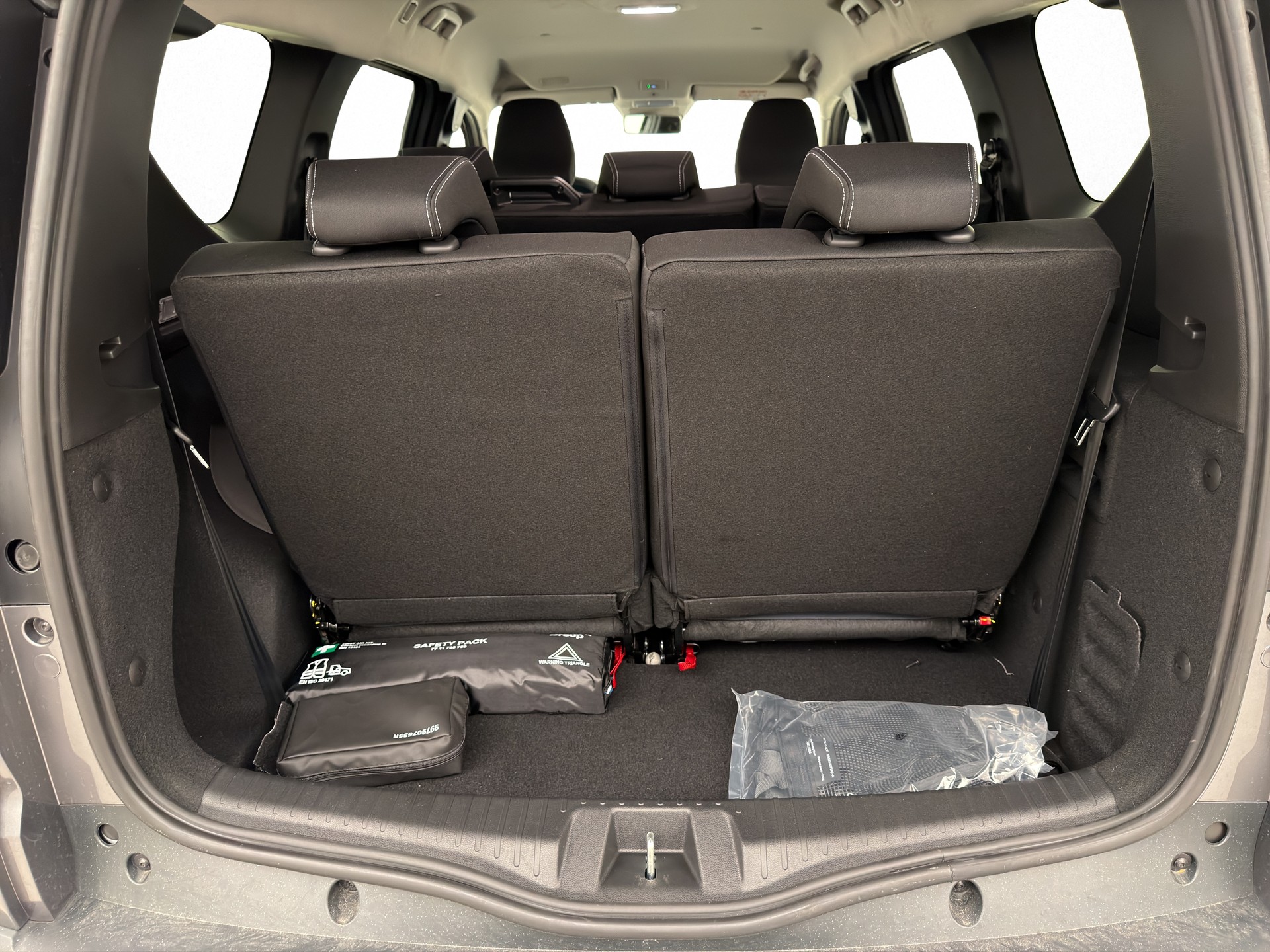 DACIA Jogger 1.8 Hybrid Journey 7PL-image-12