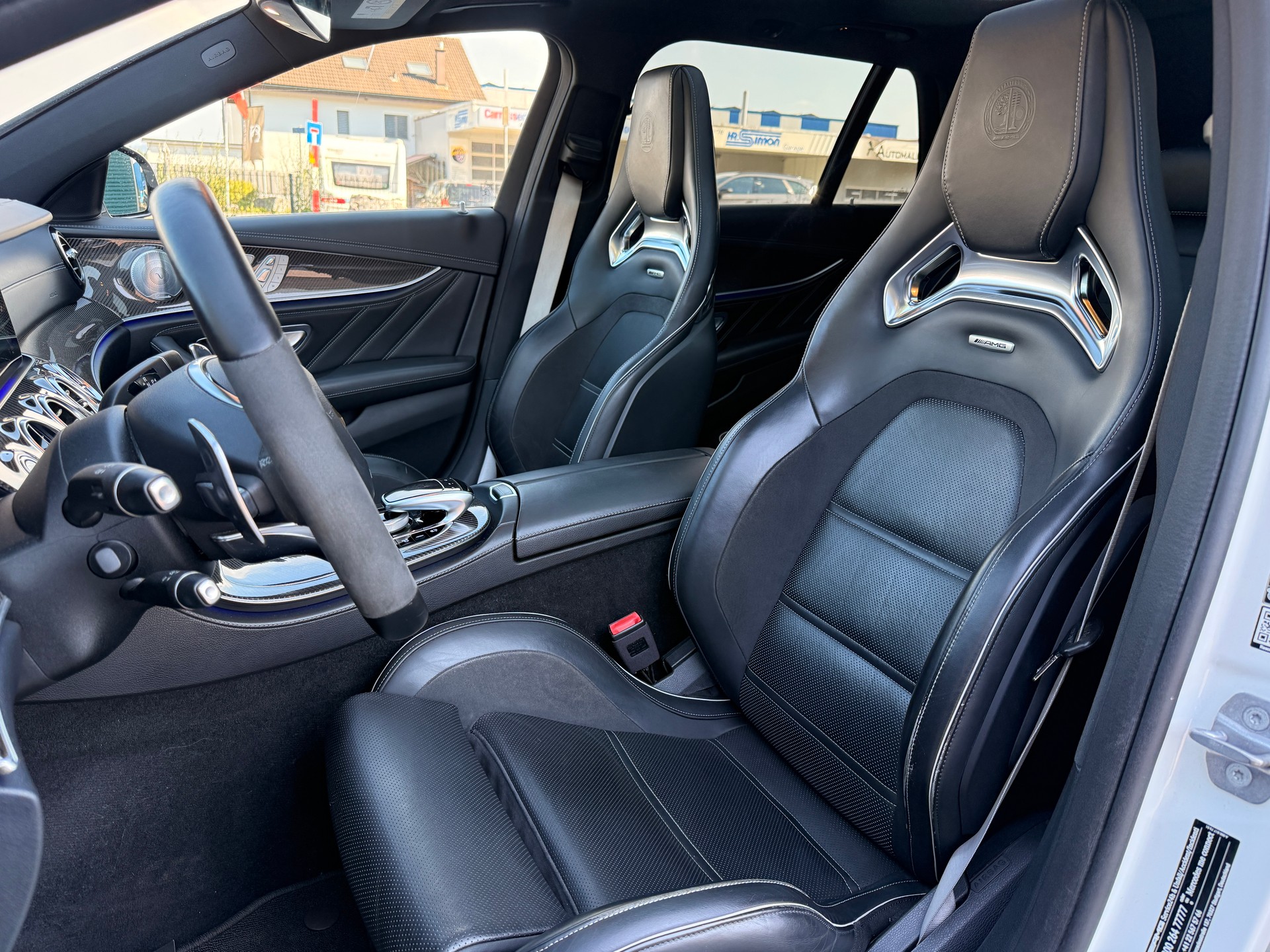 MERCEDES-BENZ E 63 AMG S 4 Matic 9G-Tronic-image-9