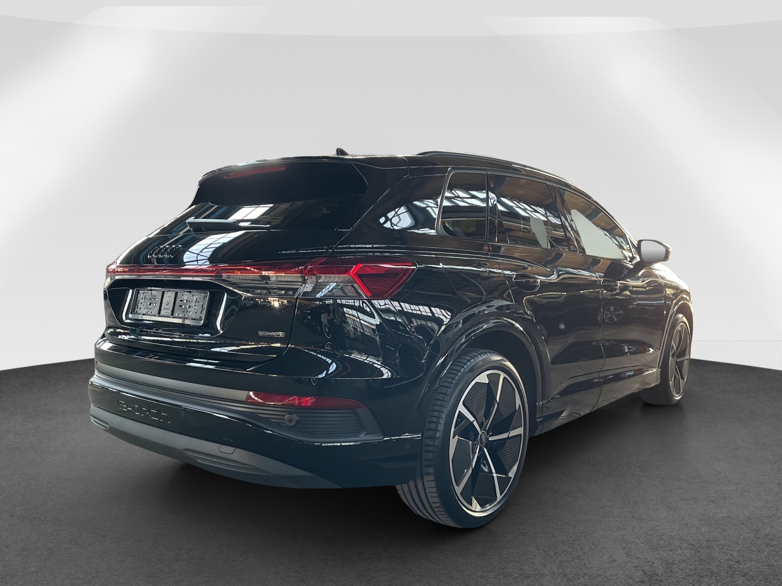 AUDI Q4 e-tron 50 quattro-image-5