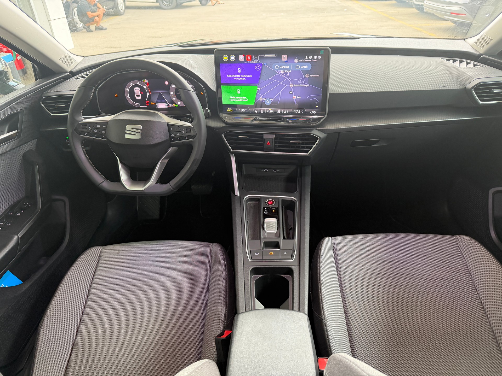 SEAT Leon ST 2.0 TDI EVO DSG Style-image-5