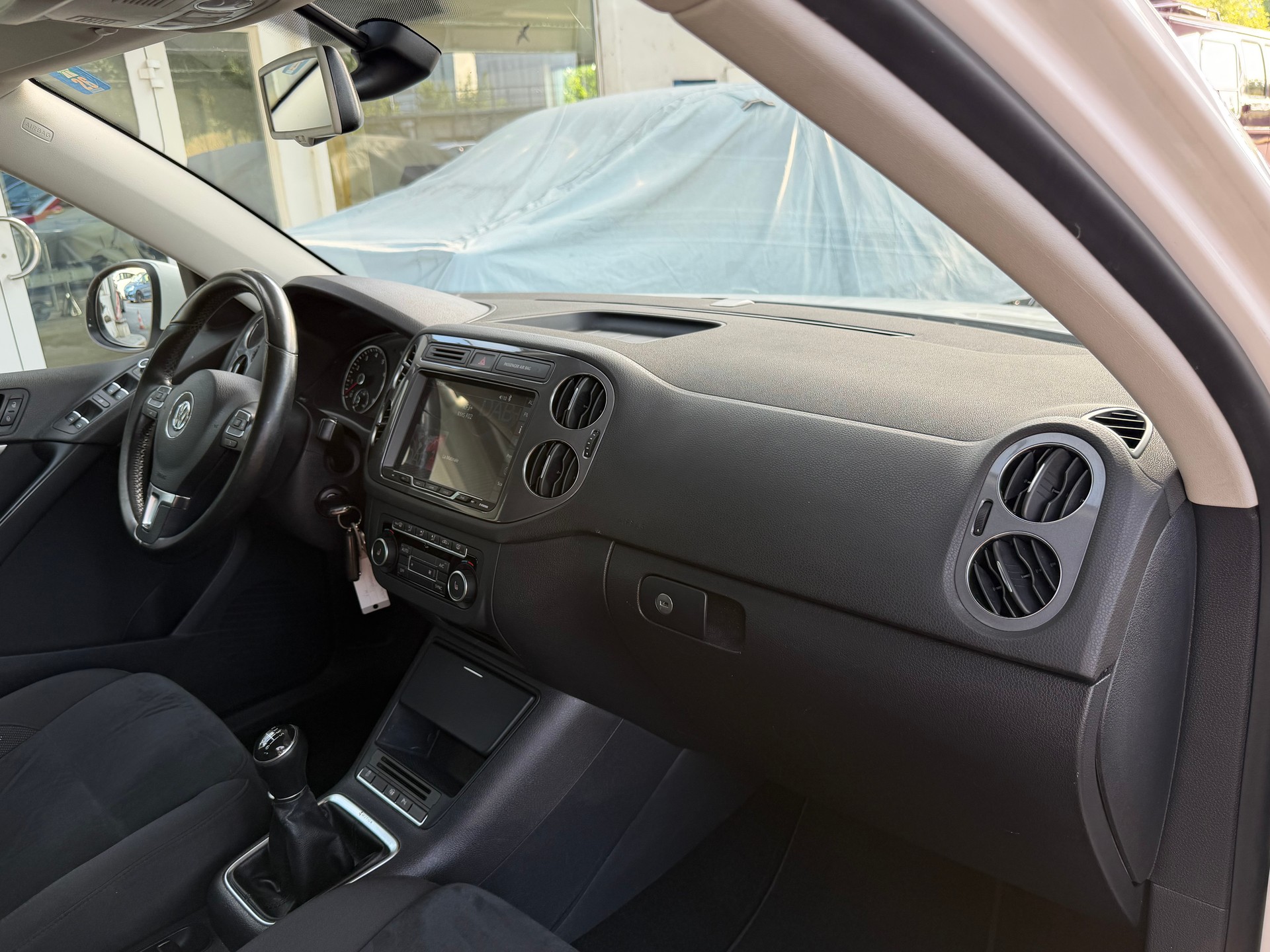 VW Tiguan 2.0 TSI Sport&Style 4Motion-image-15