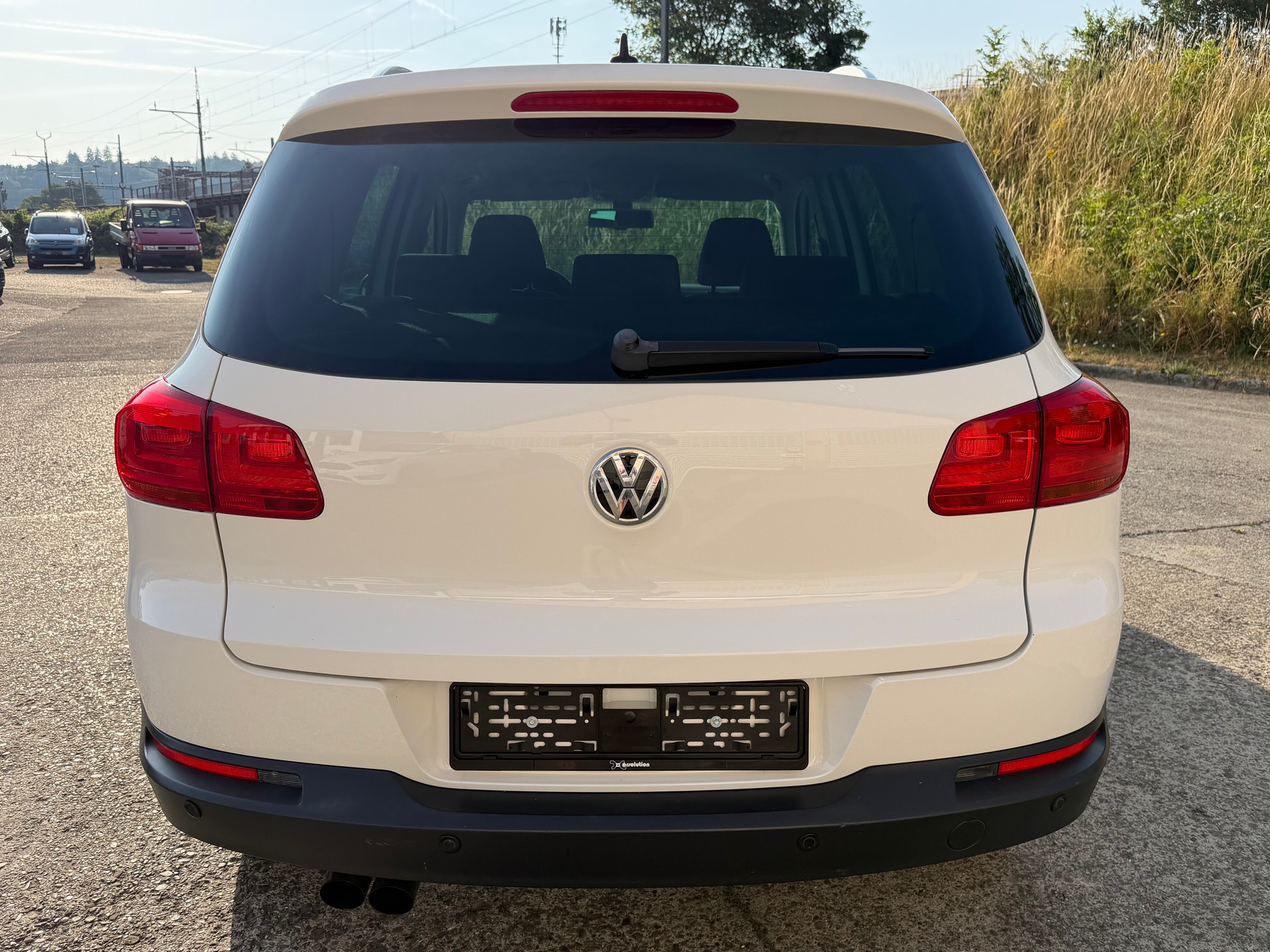 VW Tiguan 2.0 TSI Sport&Style 4Motion-image-3