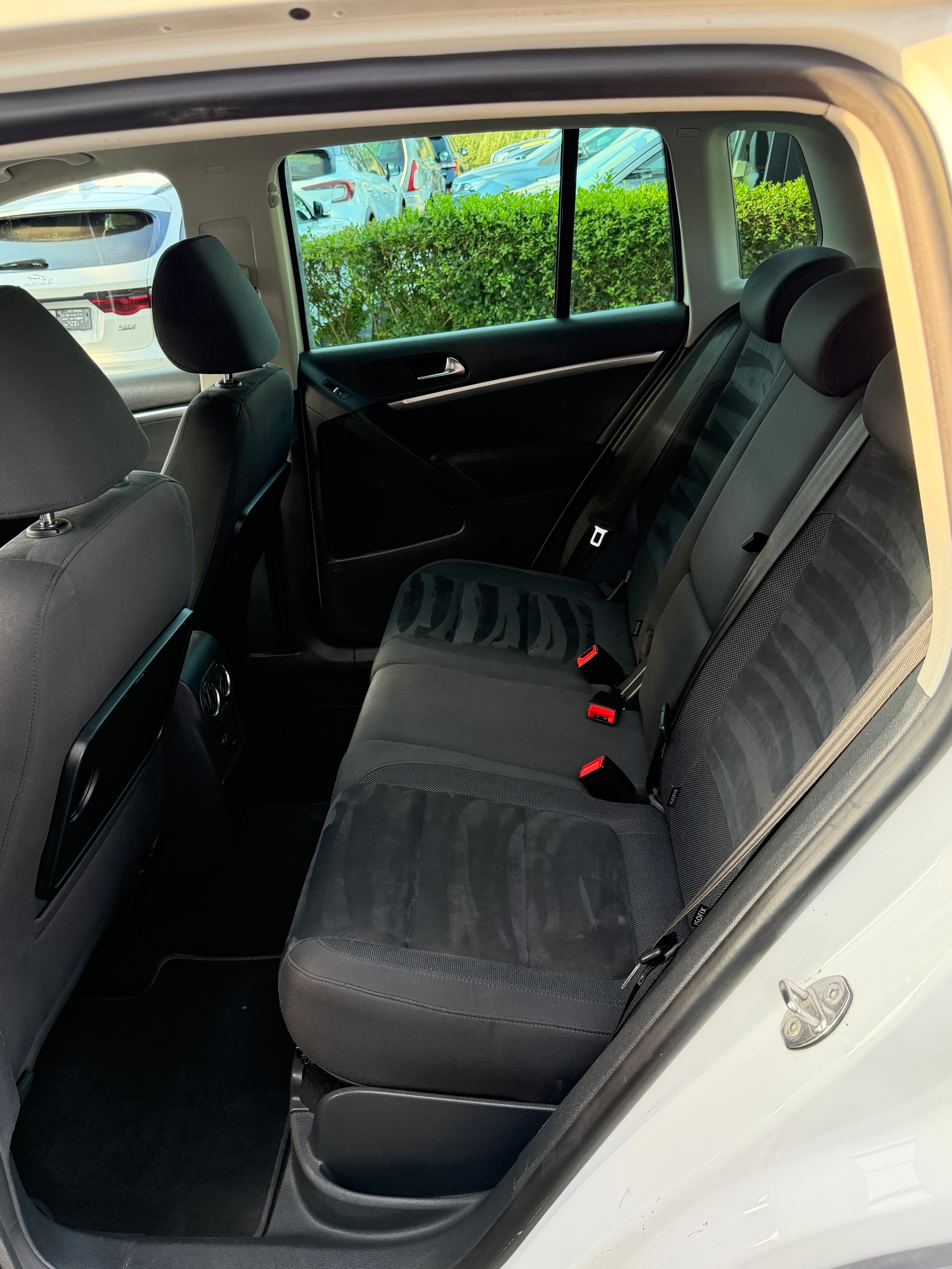 VW Tiguan 2.0 TSI Sport&Style 4Motion-image-11
