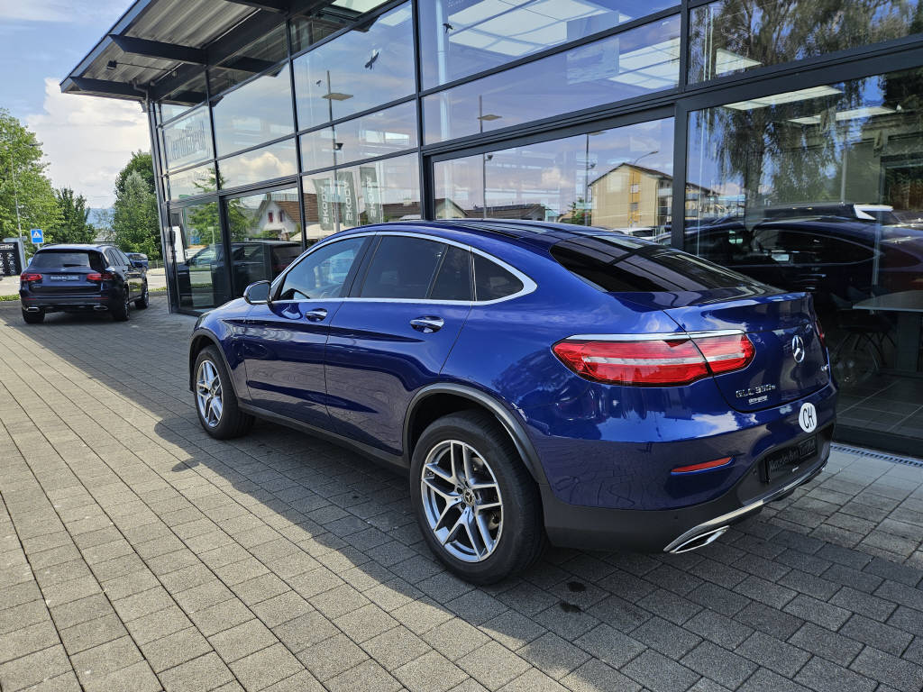 MERCEDES-BENZ GLC 350 e 4Matic Coupé AMG Line-image-2