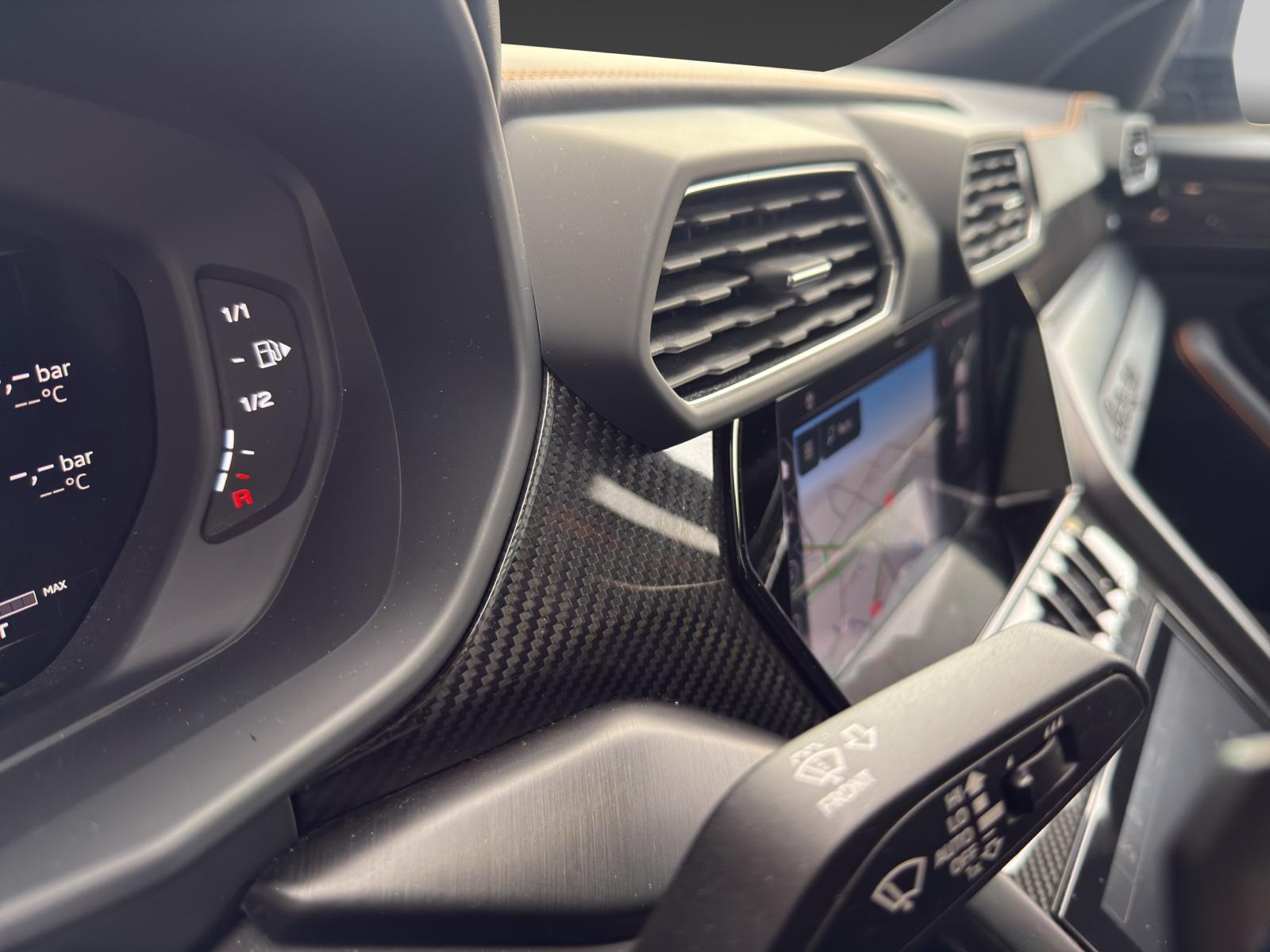 LAMBORGHINI Urus S-image-14