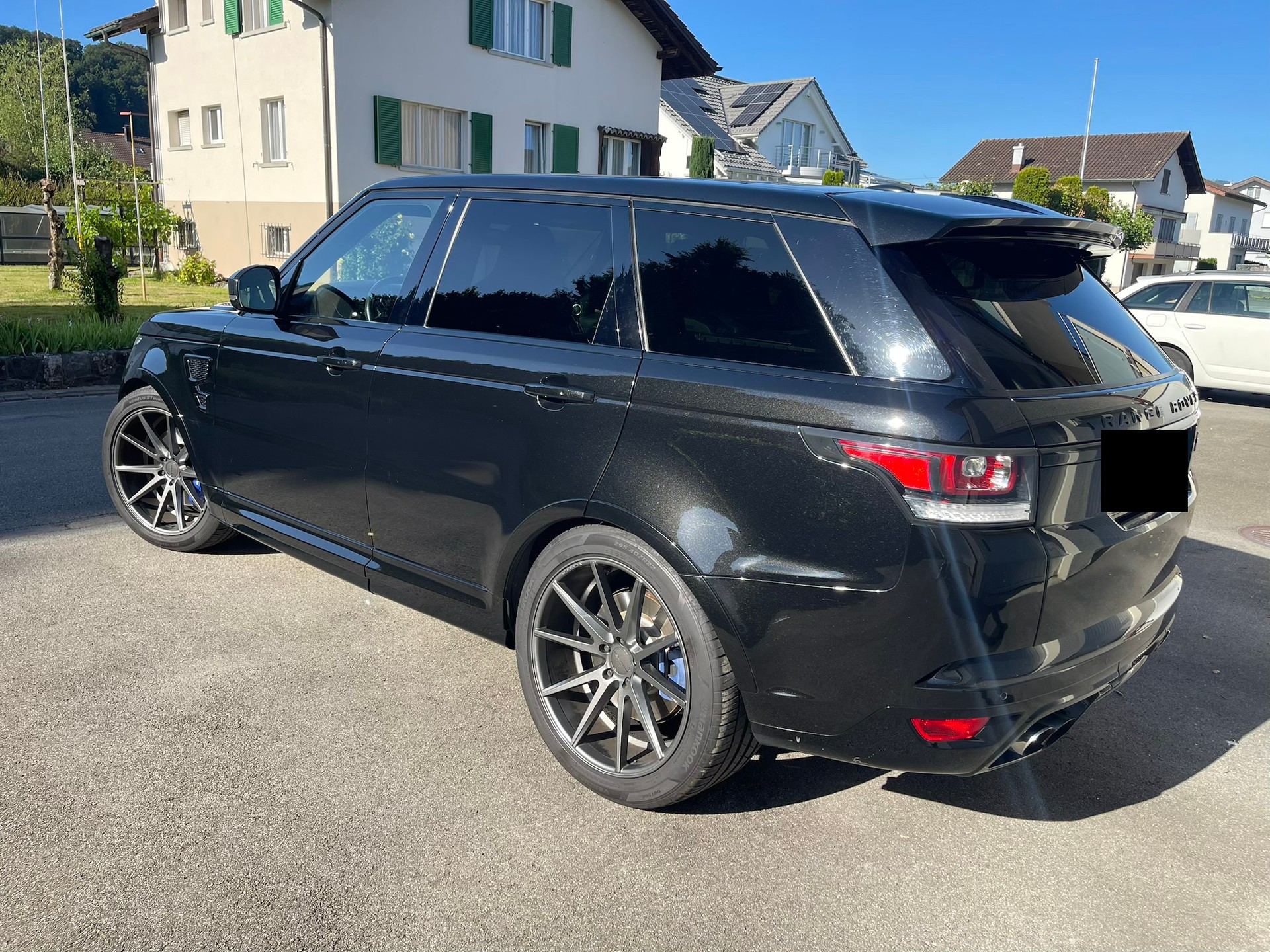 LAND ROVER 5.0 V8 SC SVR-image-4