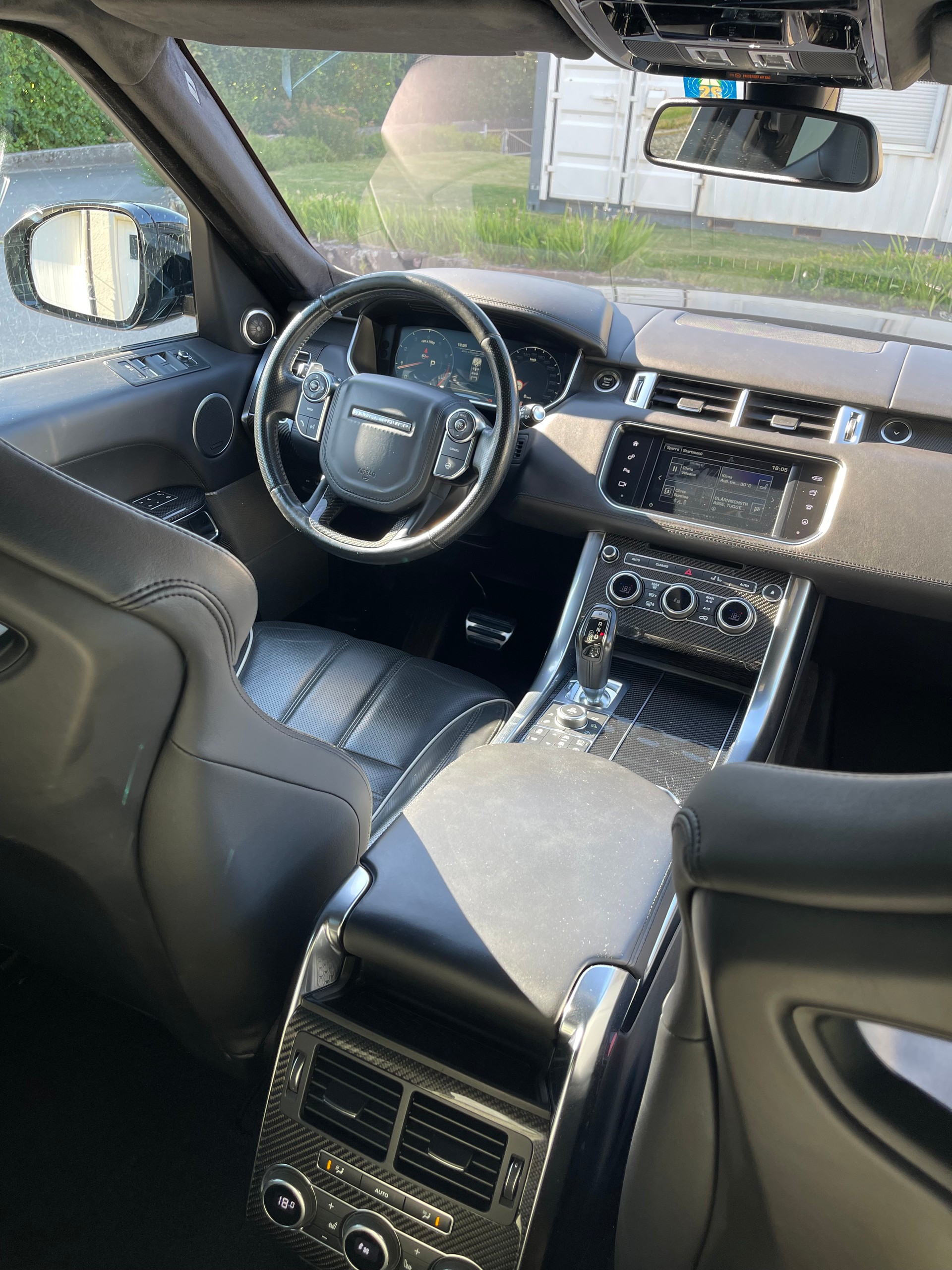 LAND ROVER 5.0 V8 SC SVR-image-14