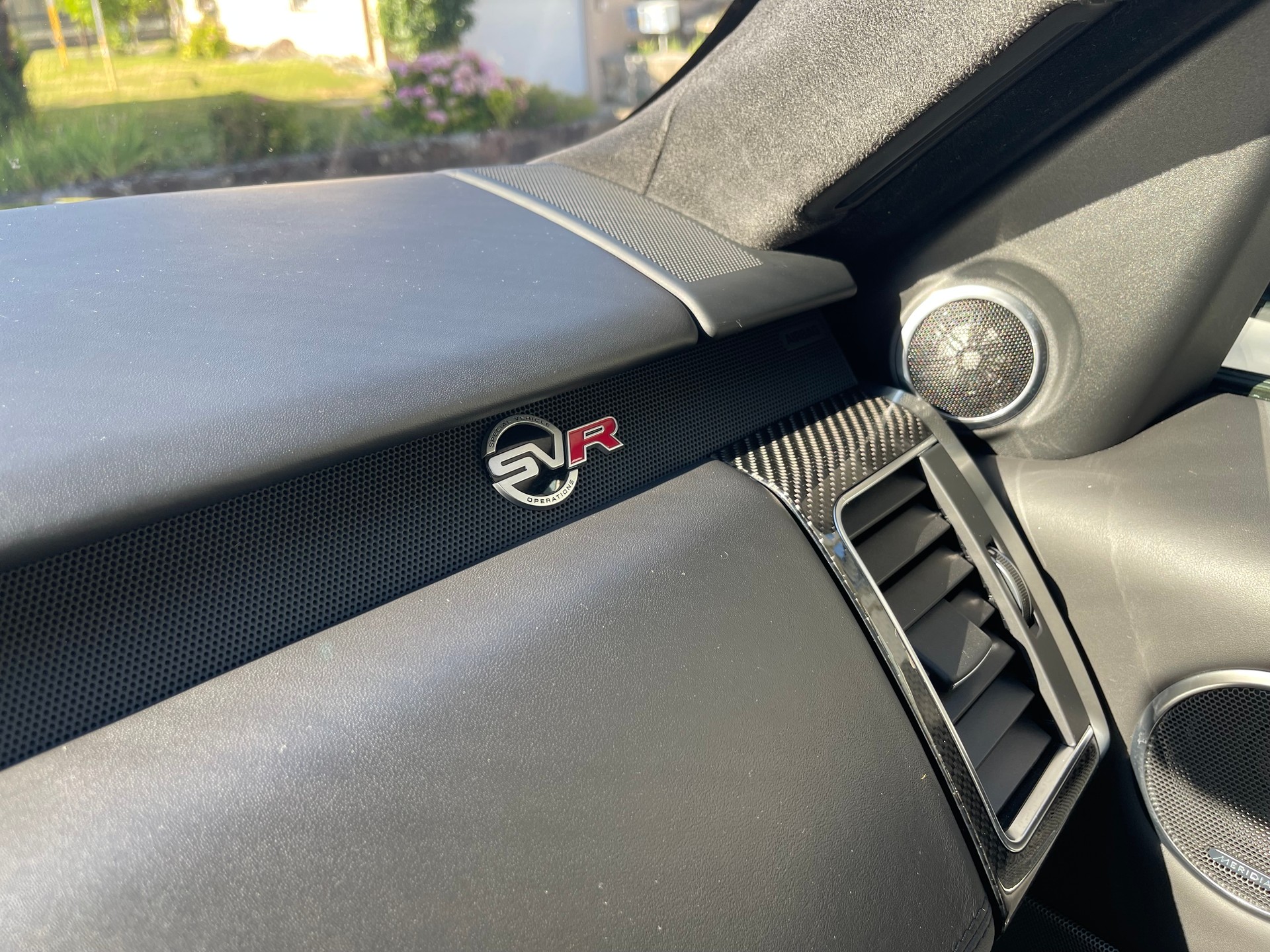 LAND ROVER 5.0 V8 SC SVR-image-16