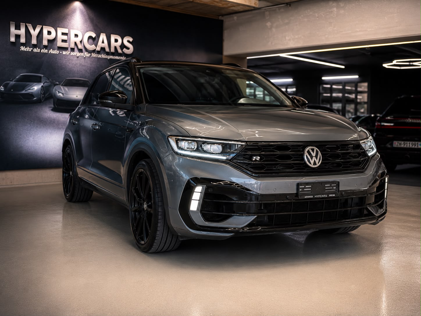 VW T-Roc R-image-1