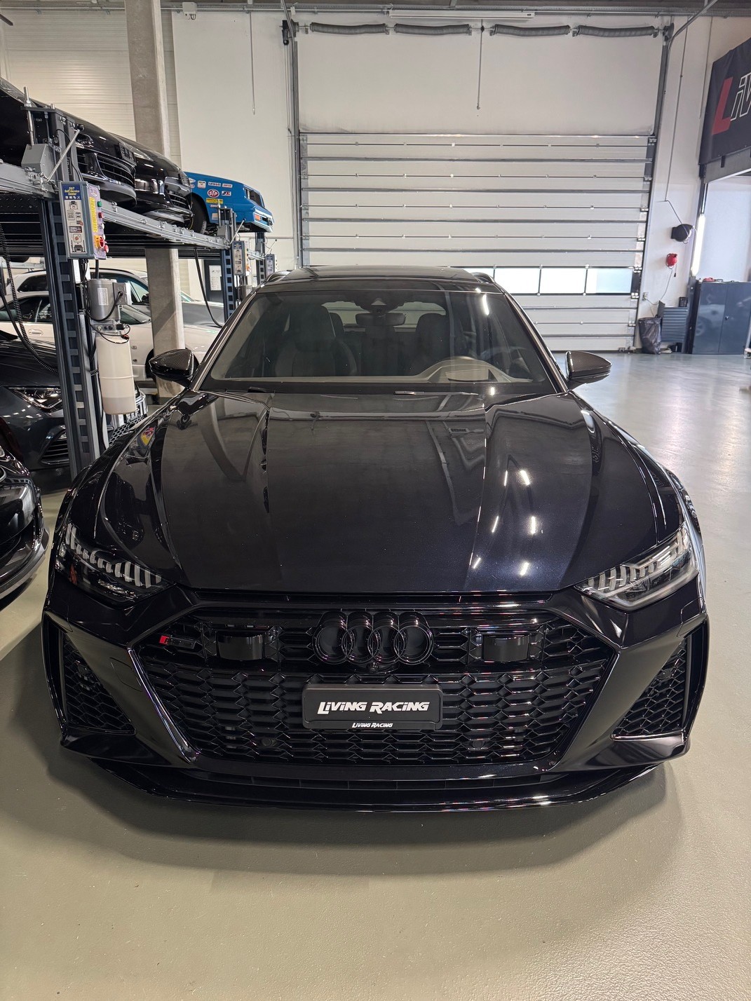AUDI RS6 Avant 4.0 TFSI V8 quattro *Pack RS+ CH VHC*-image-4