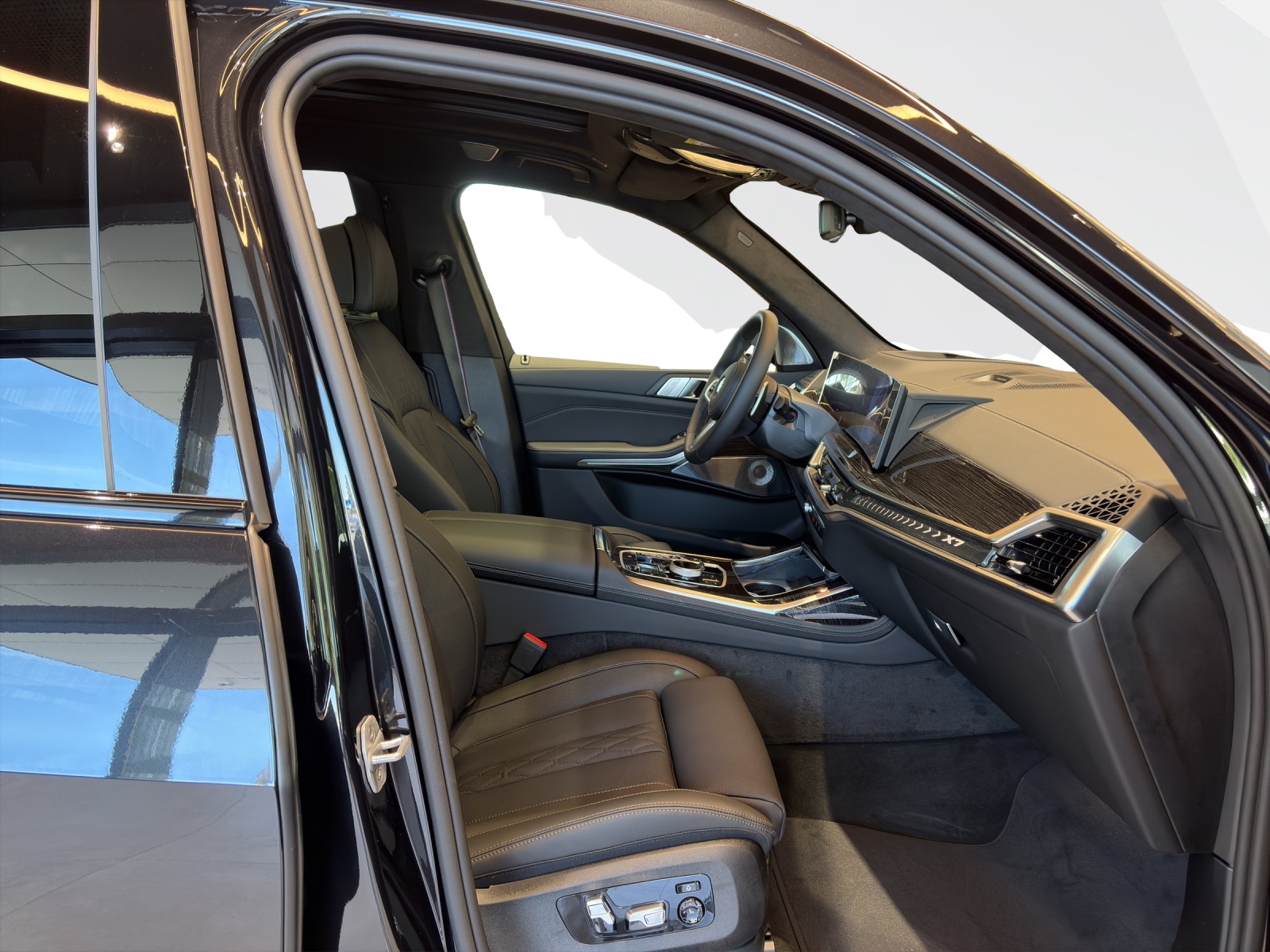 BMW X7 40d xDrive-image-15