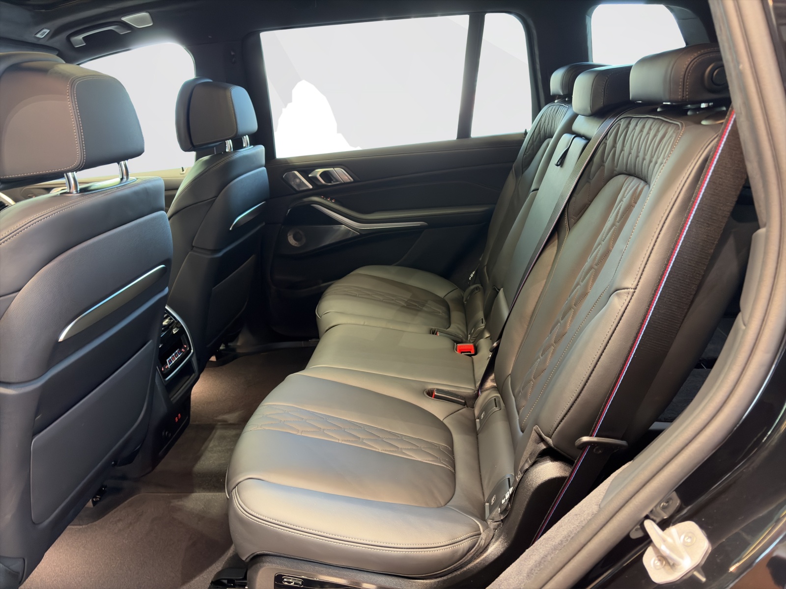 BMW X7 40d xDrive-image-18