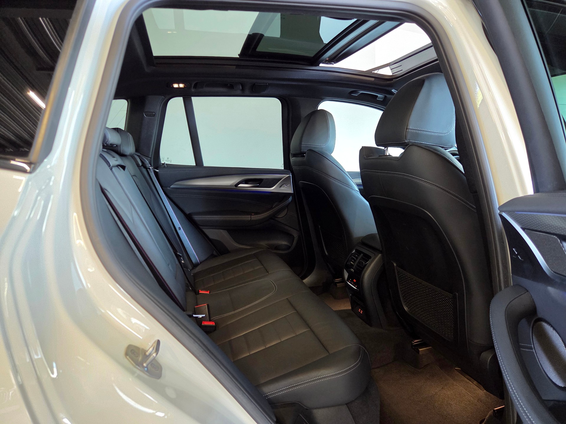 BMW X3 M40d-image-23