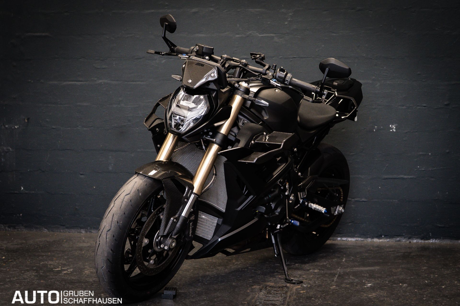 BMW S 1000 R Black Edition-image-12