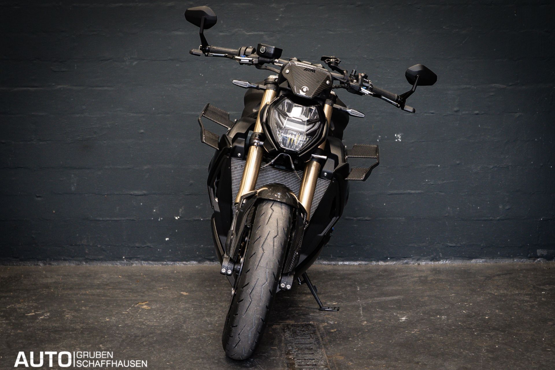 BMW S 1000 R Black Edition-image-14