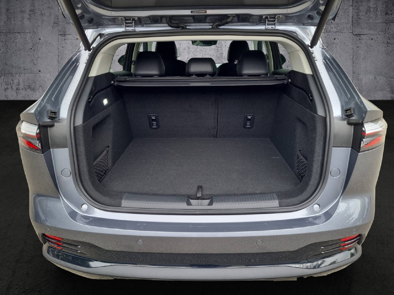 MG HS 1.5 Hybrid Luxury-image-8