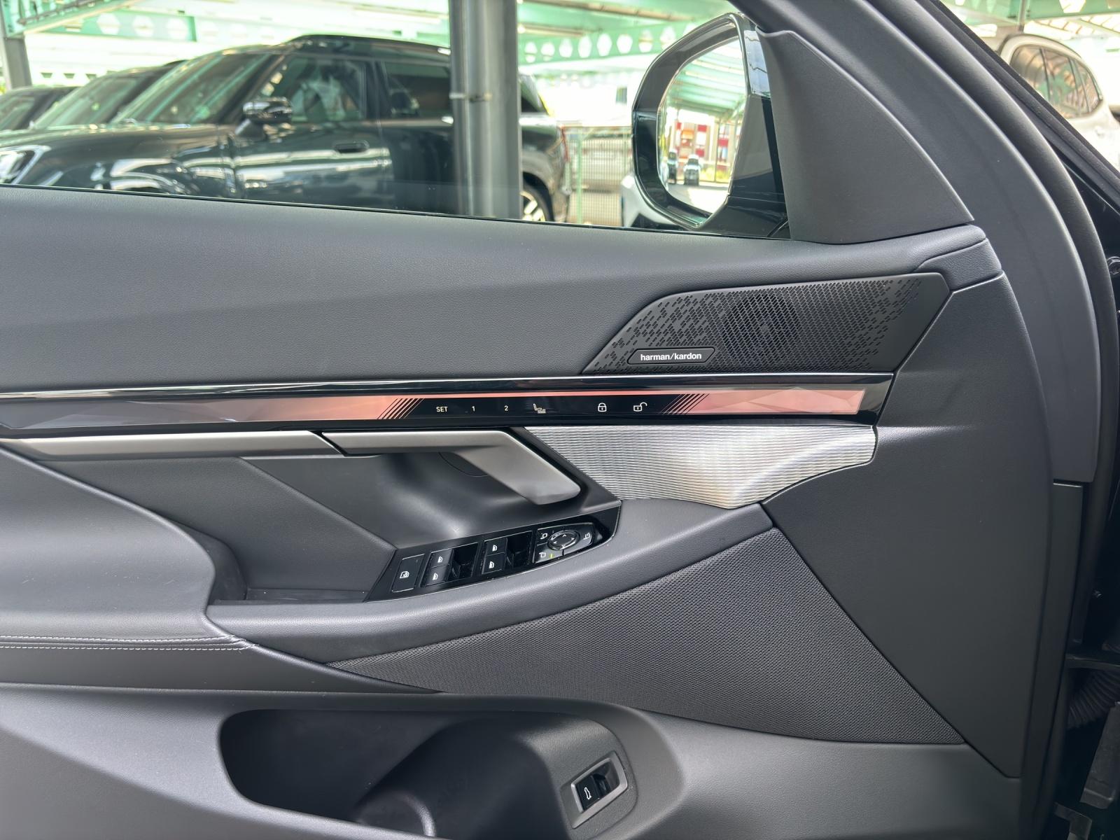 BMW 520d xDrive Touring-image-18