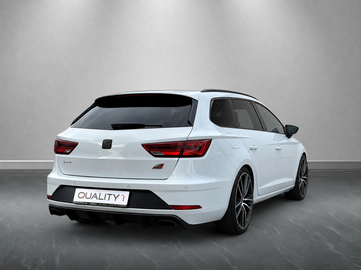 SEAT Leon ST 2.0 TSI Cupra 300 4 Drive DSG-image-3