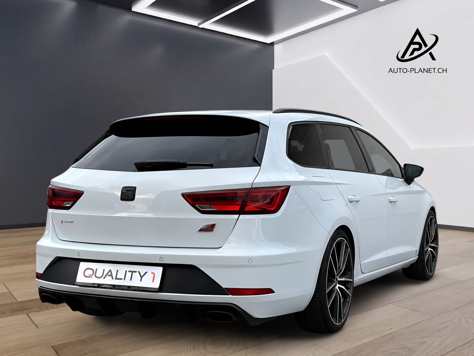 SEAT Leon ST 2.0 TSI Cupra 300 4 Drive DSG-image-3
