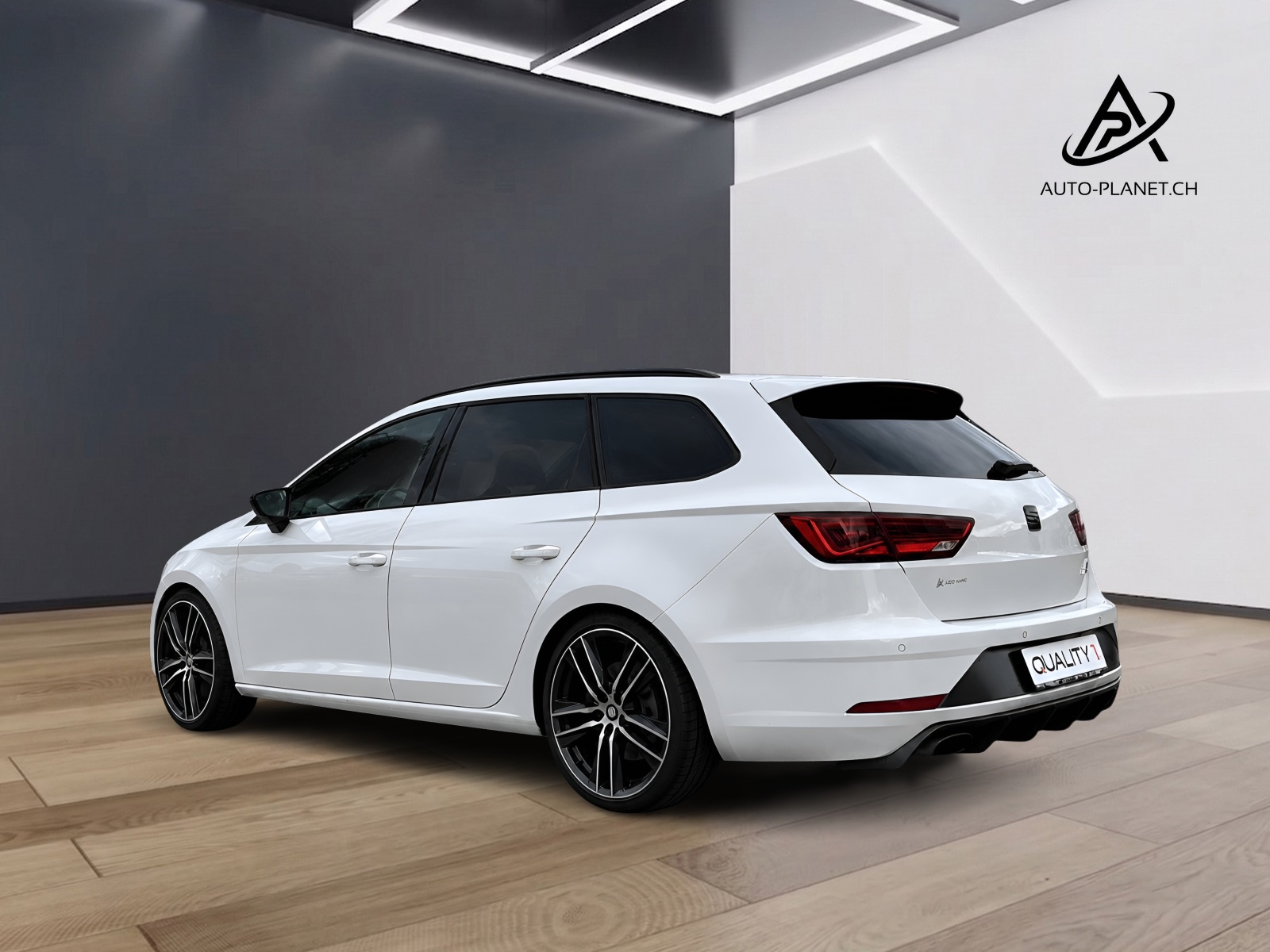 SEAT Leon ST 2.0 TSI Cupra 300 4 Drive DSG-image-2