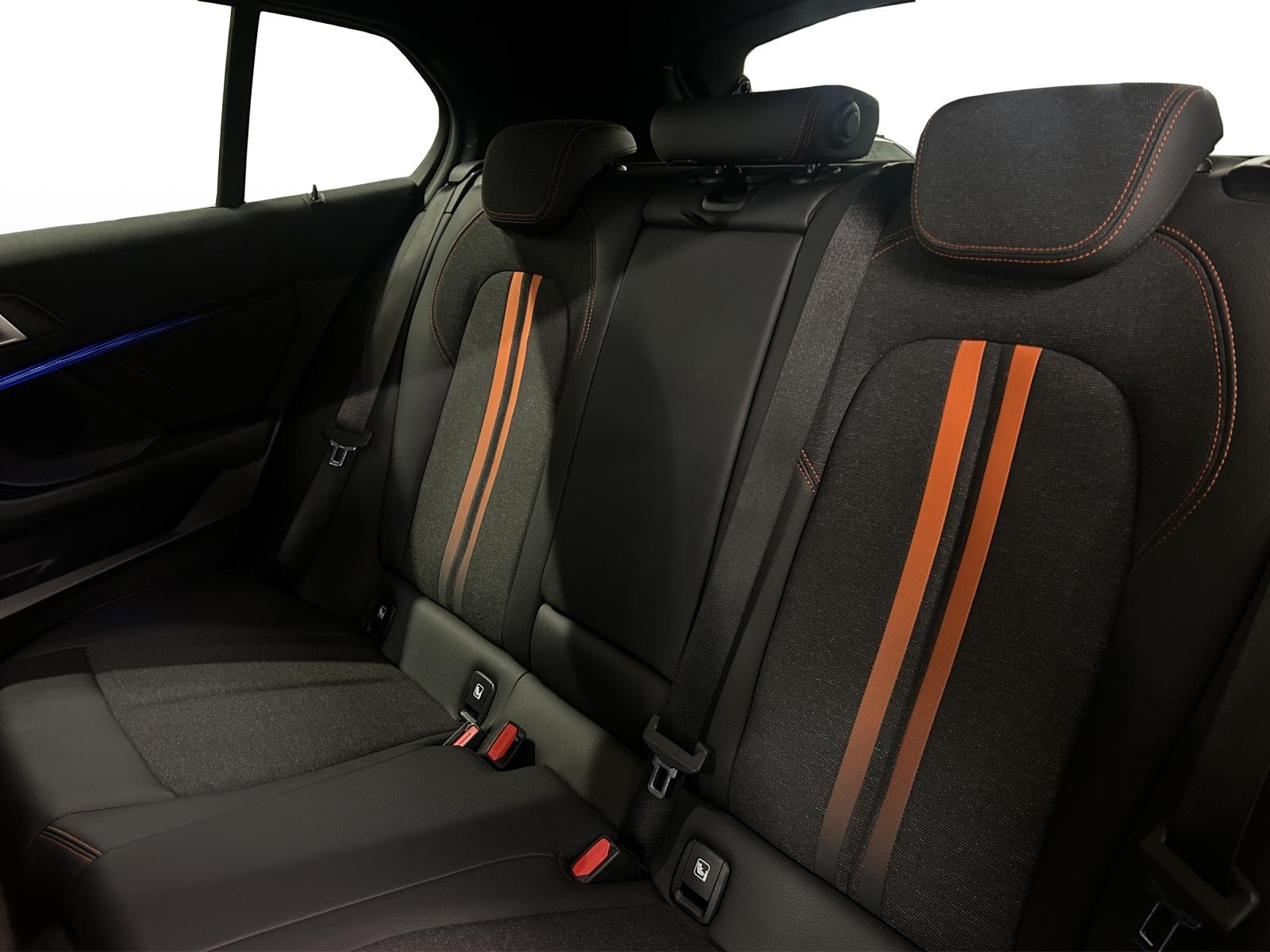 BMW 120d xDrive Steptronic Sport Line-image-22