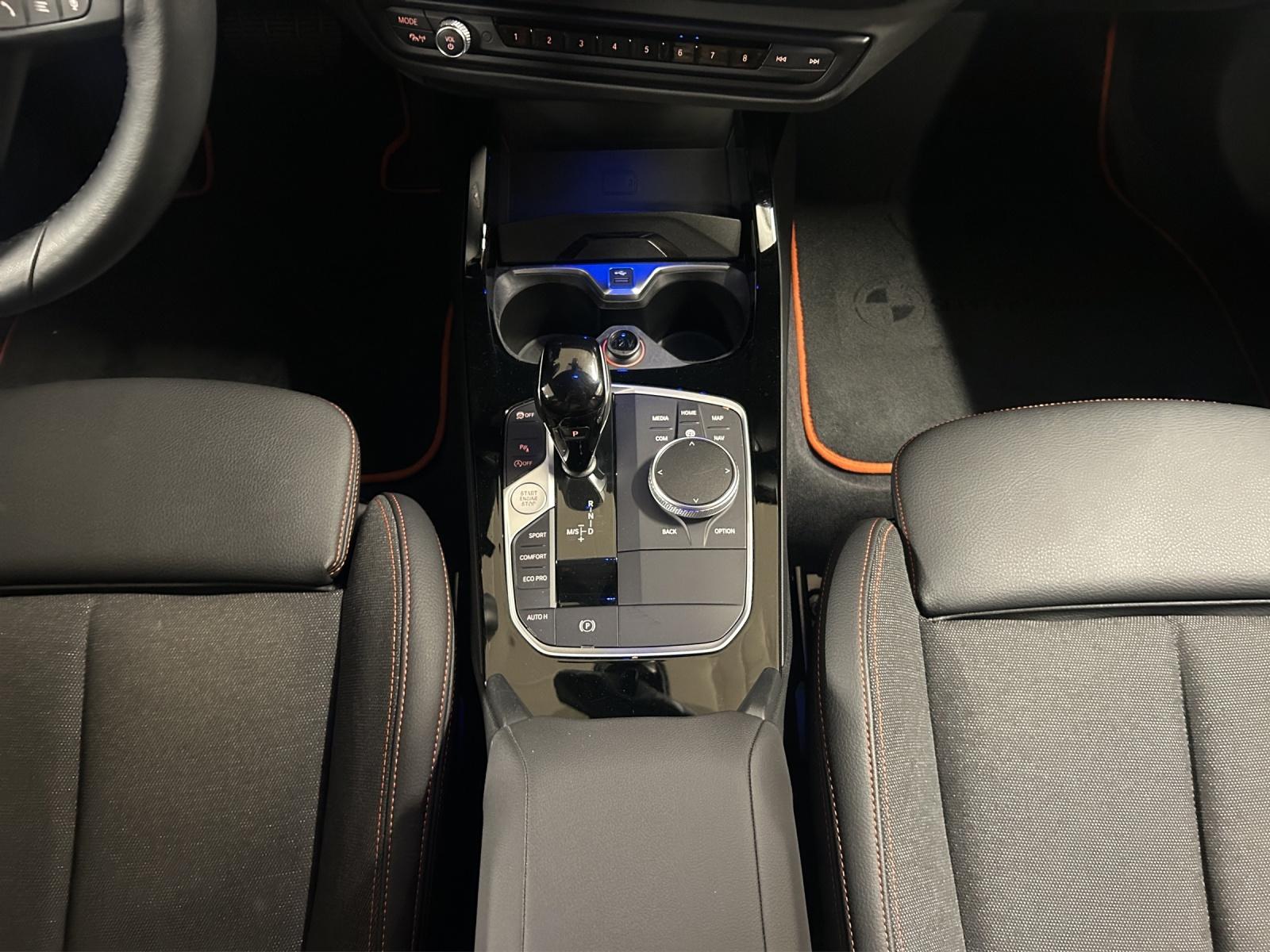 BMW 120d xDrive Steptronic Sport Line-image-13