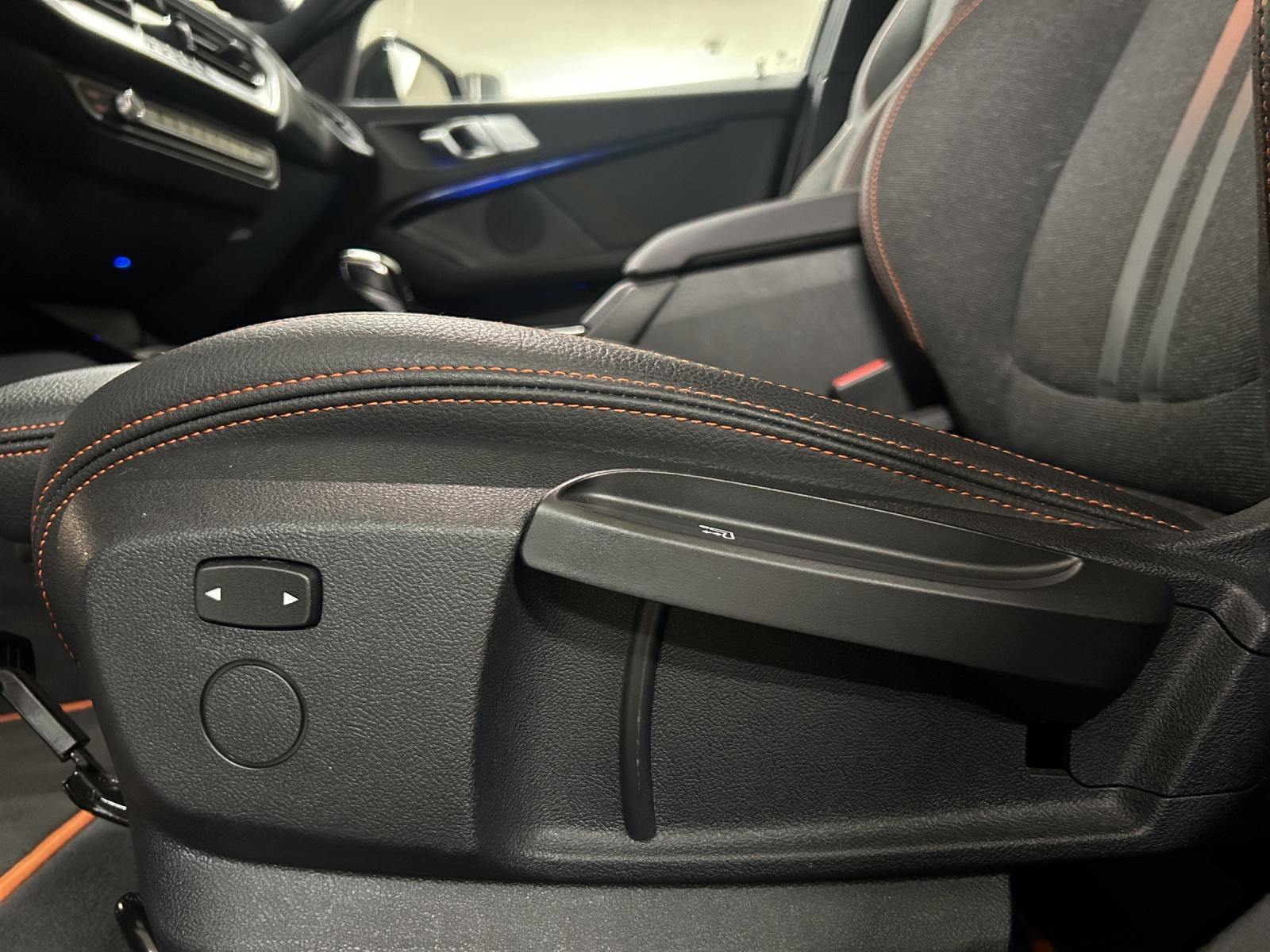 BMW 120d xDrive Steptronic Sport Line-image-16