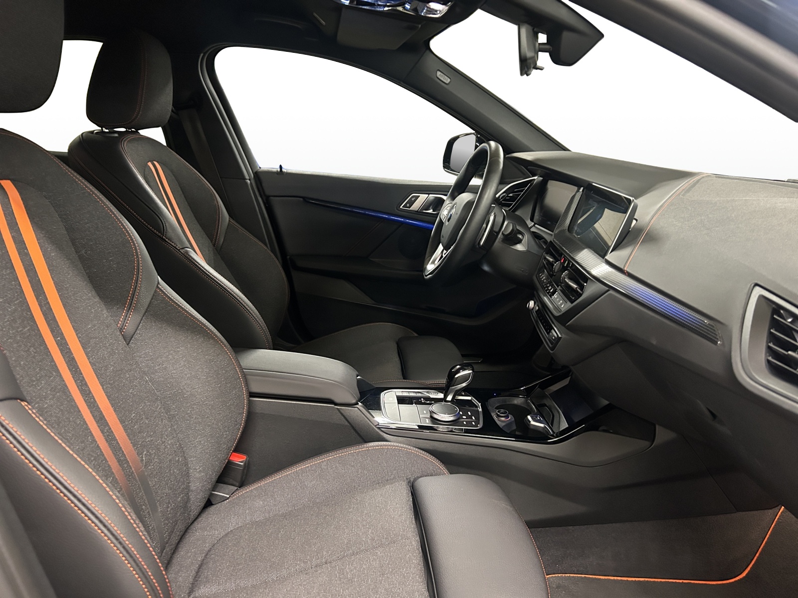 BMW 120d xDrive Steptronic Sport Line-image-11