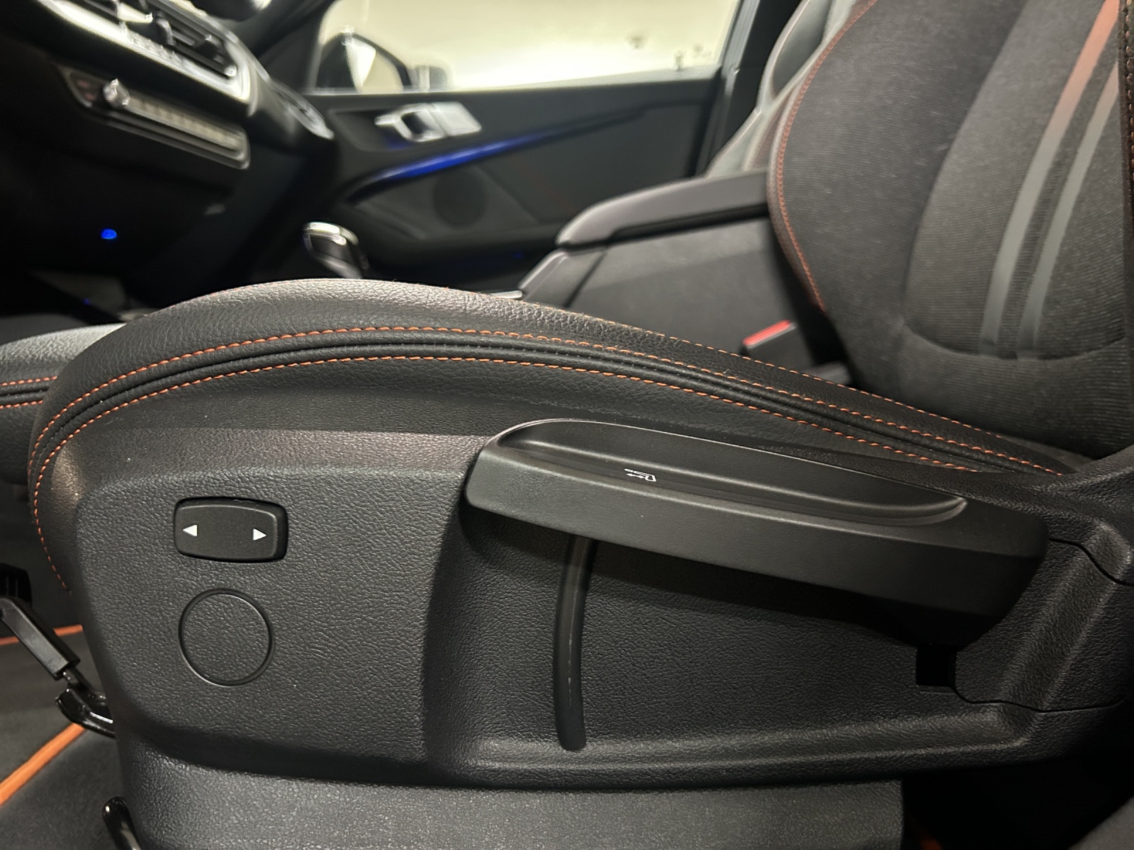 BMW 120d xDrive Steptronic Sport Line-image-16