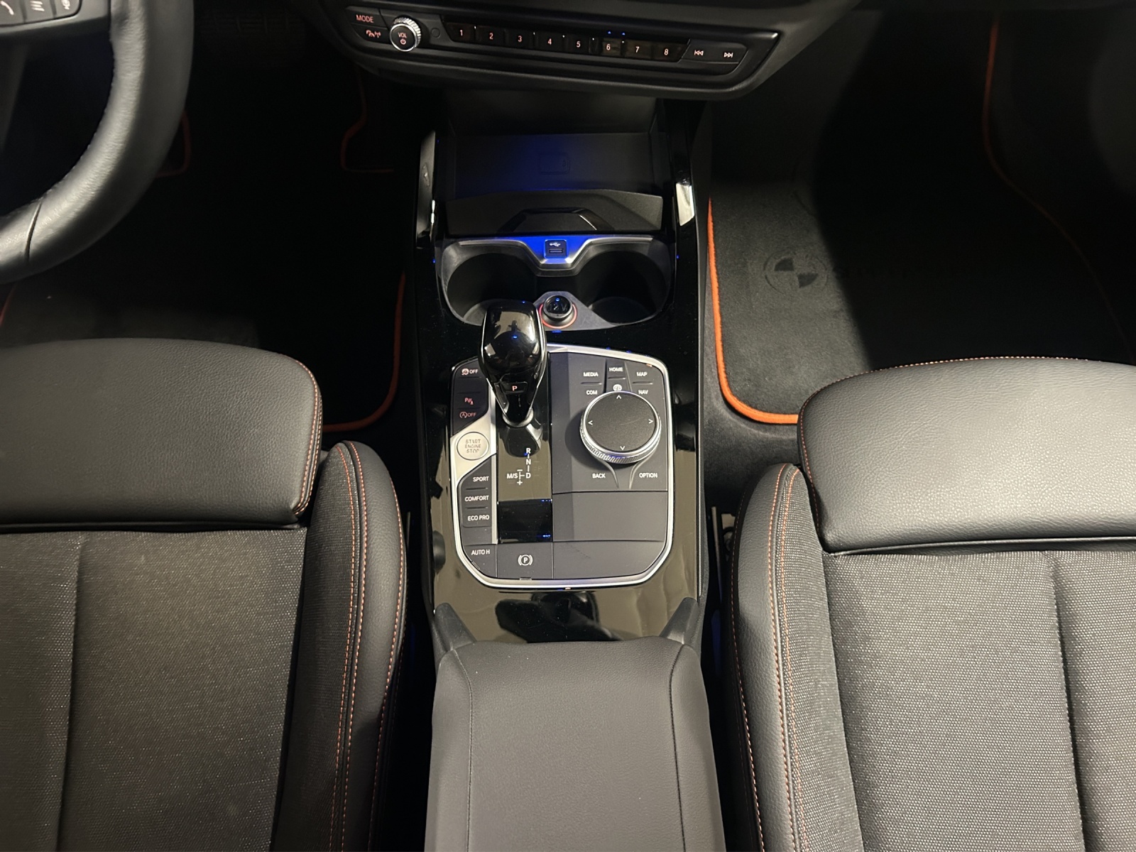 BMW 120d xDrive Steptronic Sport Line-image-13