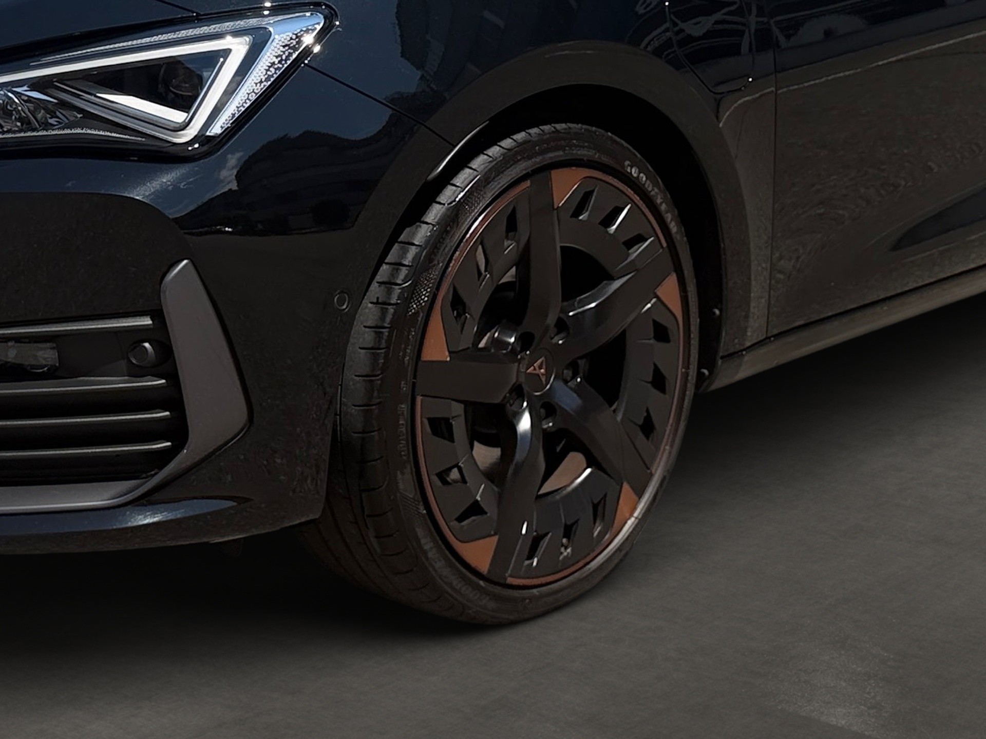 CUPRA LEON 1.4 e-HYBRID pHEV DSG-image-9