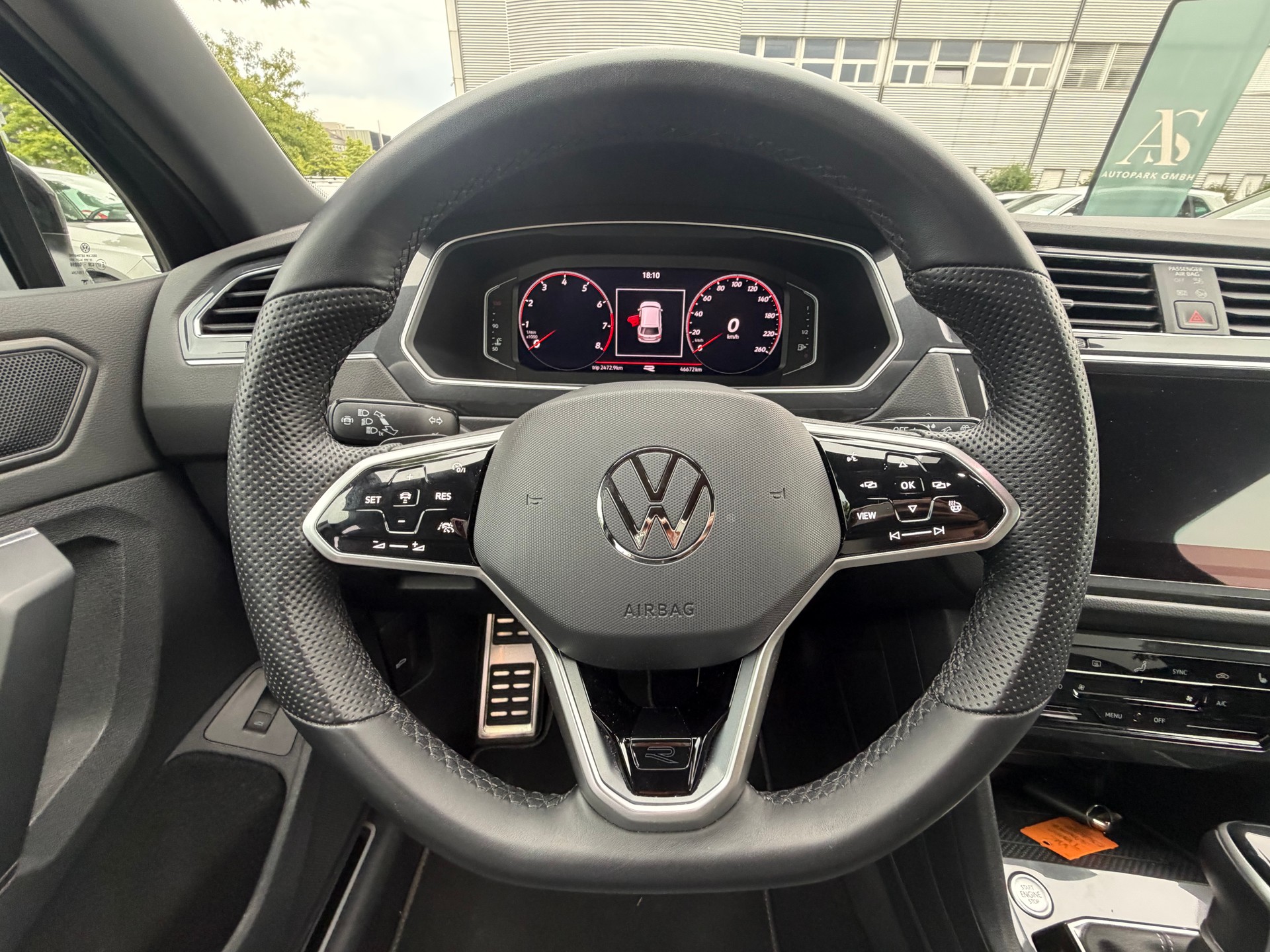 VW Tiguan 2.0TSI R-Line 4Motion DSG-image-11