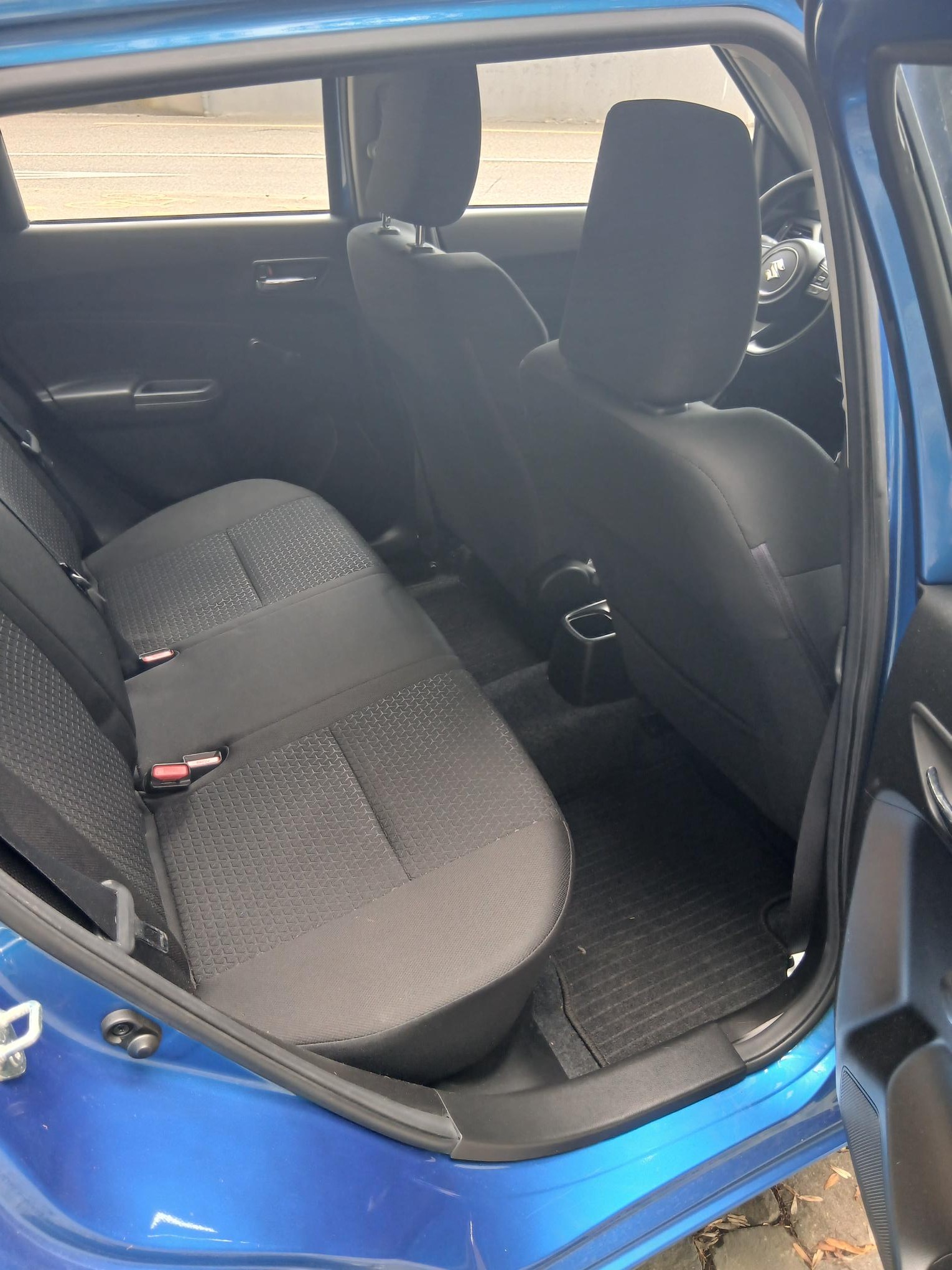 SUZUKI 1.2 Compact Top Hybrid-image-5
