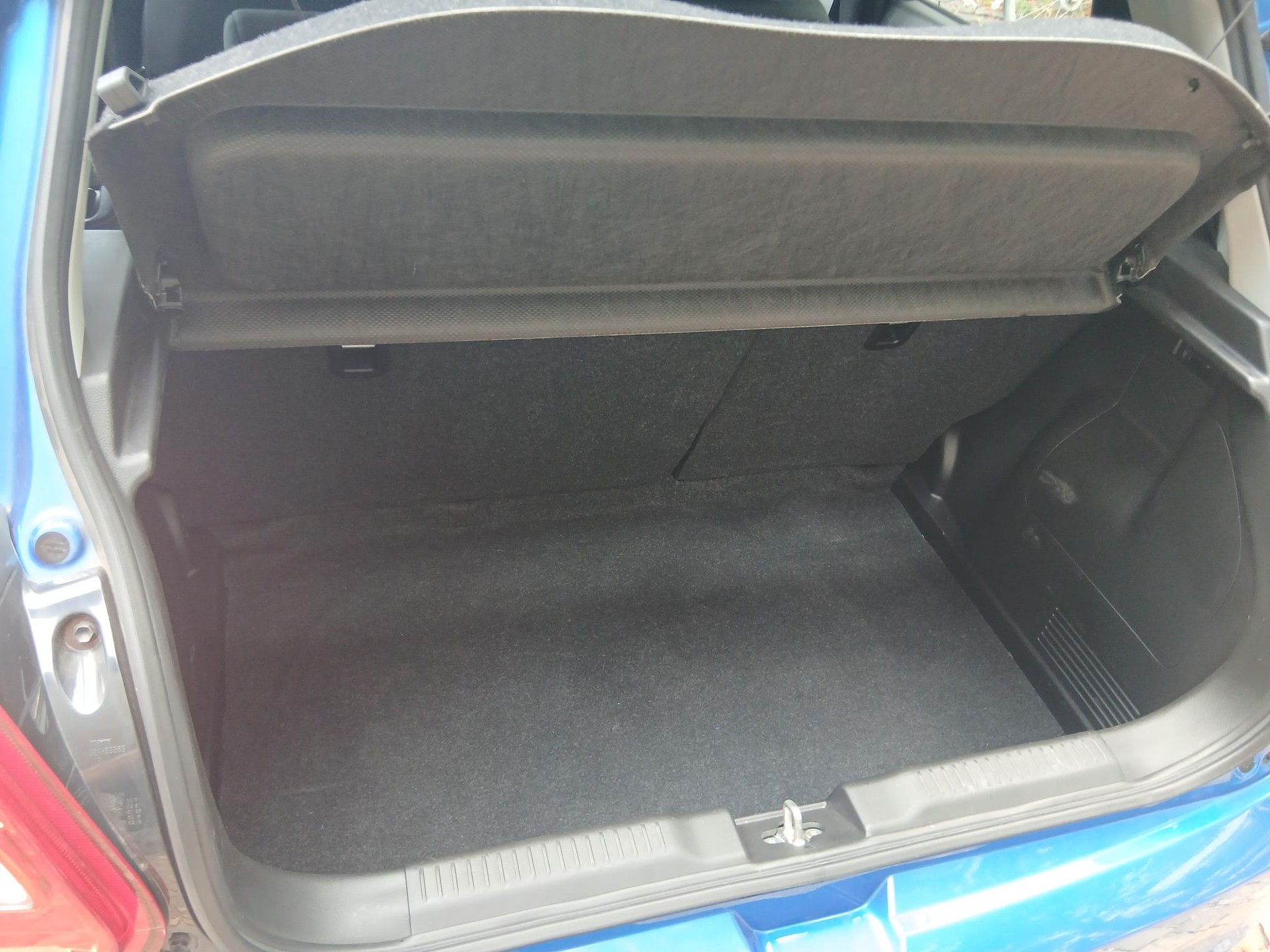 SUZUKI 1.2 Compact Top Hybrid-image-6