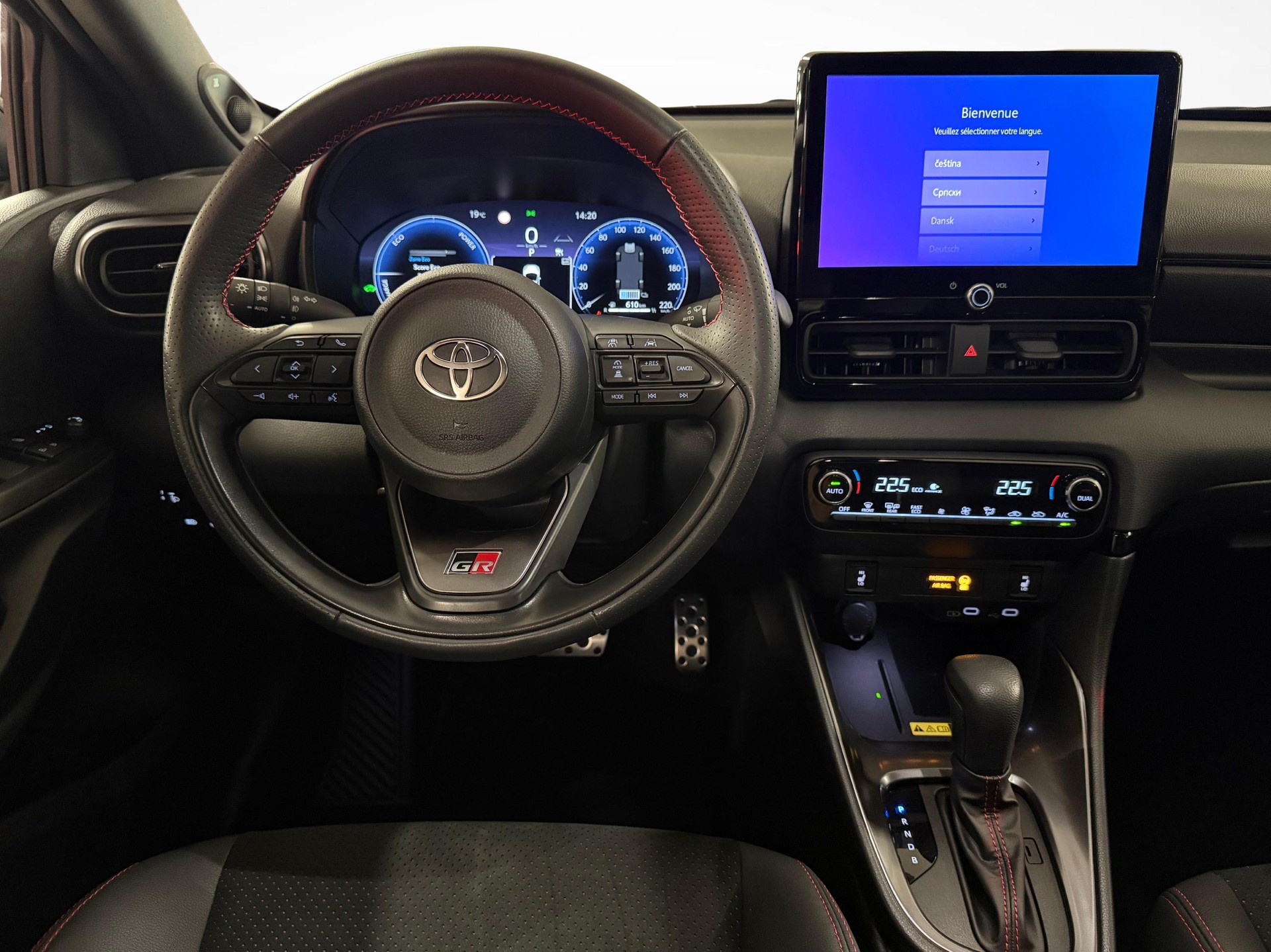 TOYOTA Yaris 1.5 VVT-i HSD GR Sport-image-12