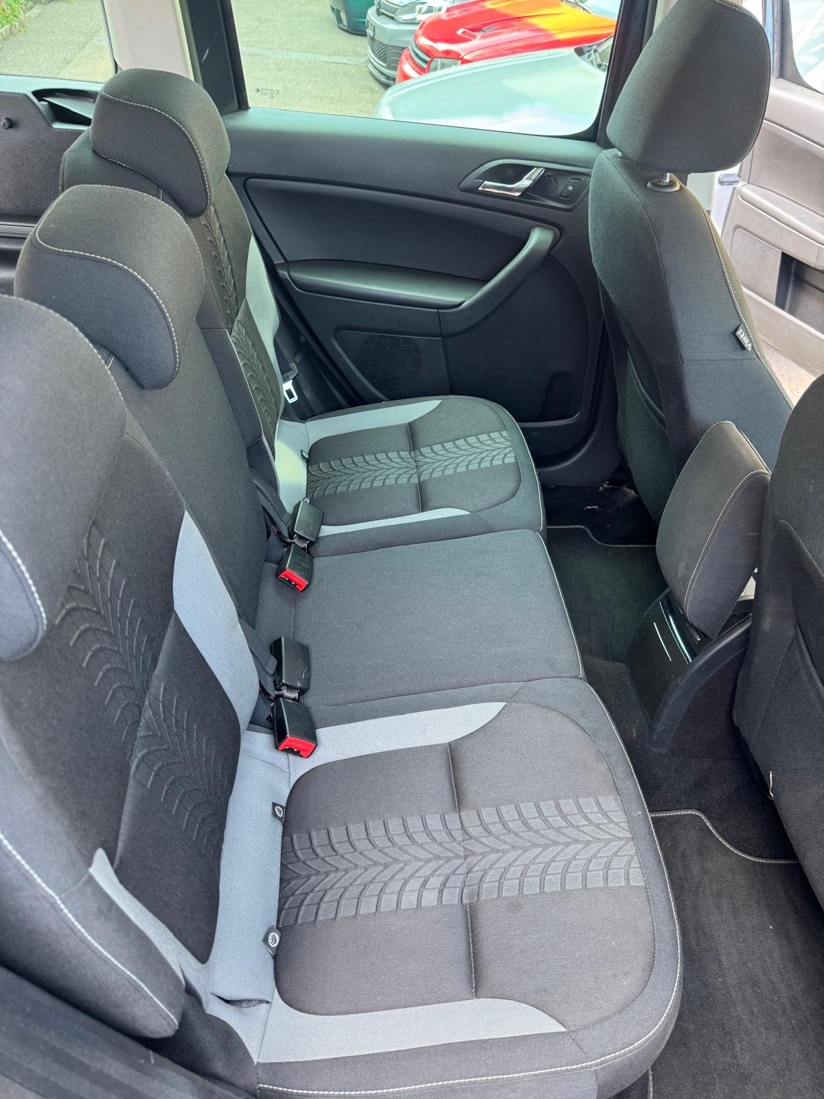 SKODA Octavia 2.0 TDI Swiss Adventure 4x4-image-7