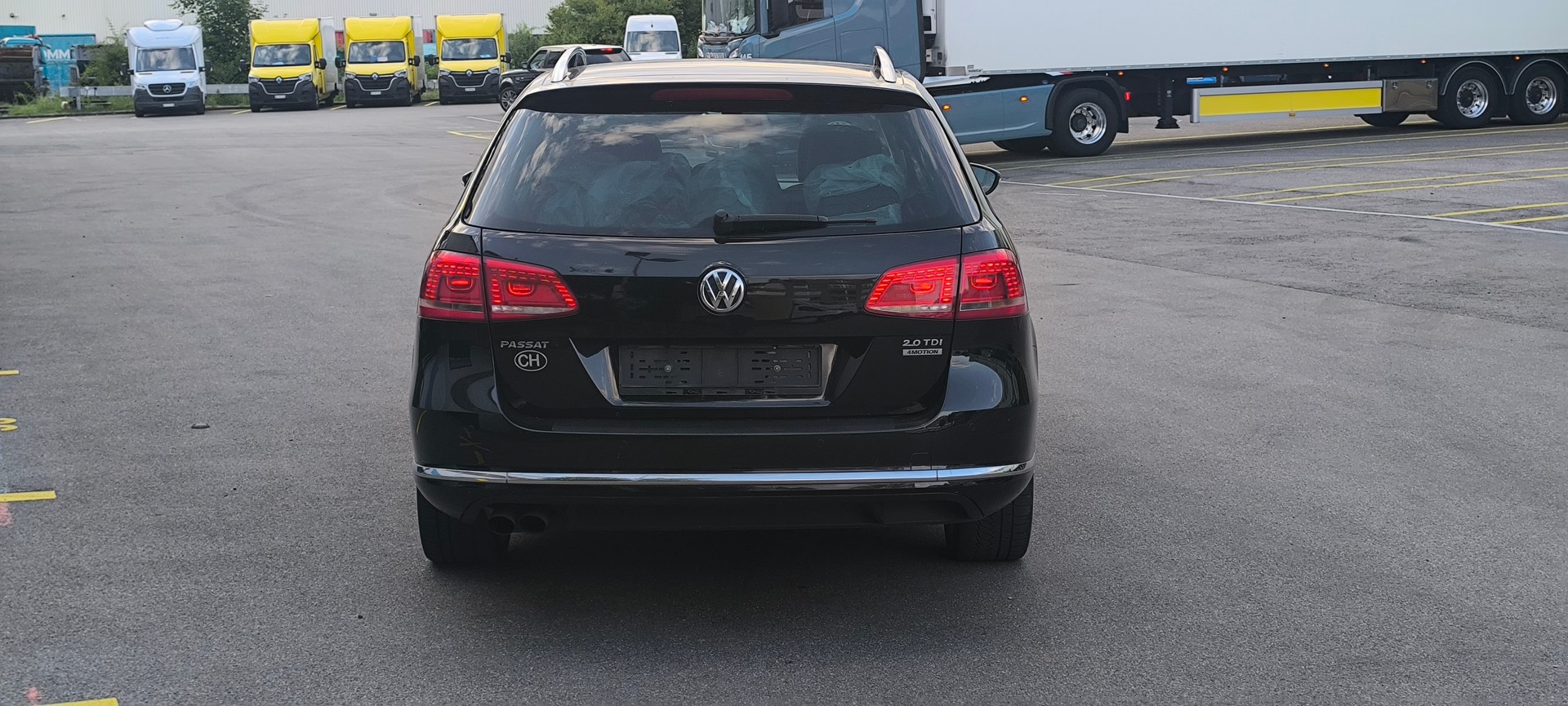 VW Passat Variant 2.0 TDI BMT Highline 4M-image-4