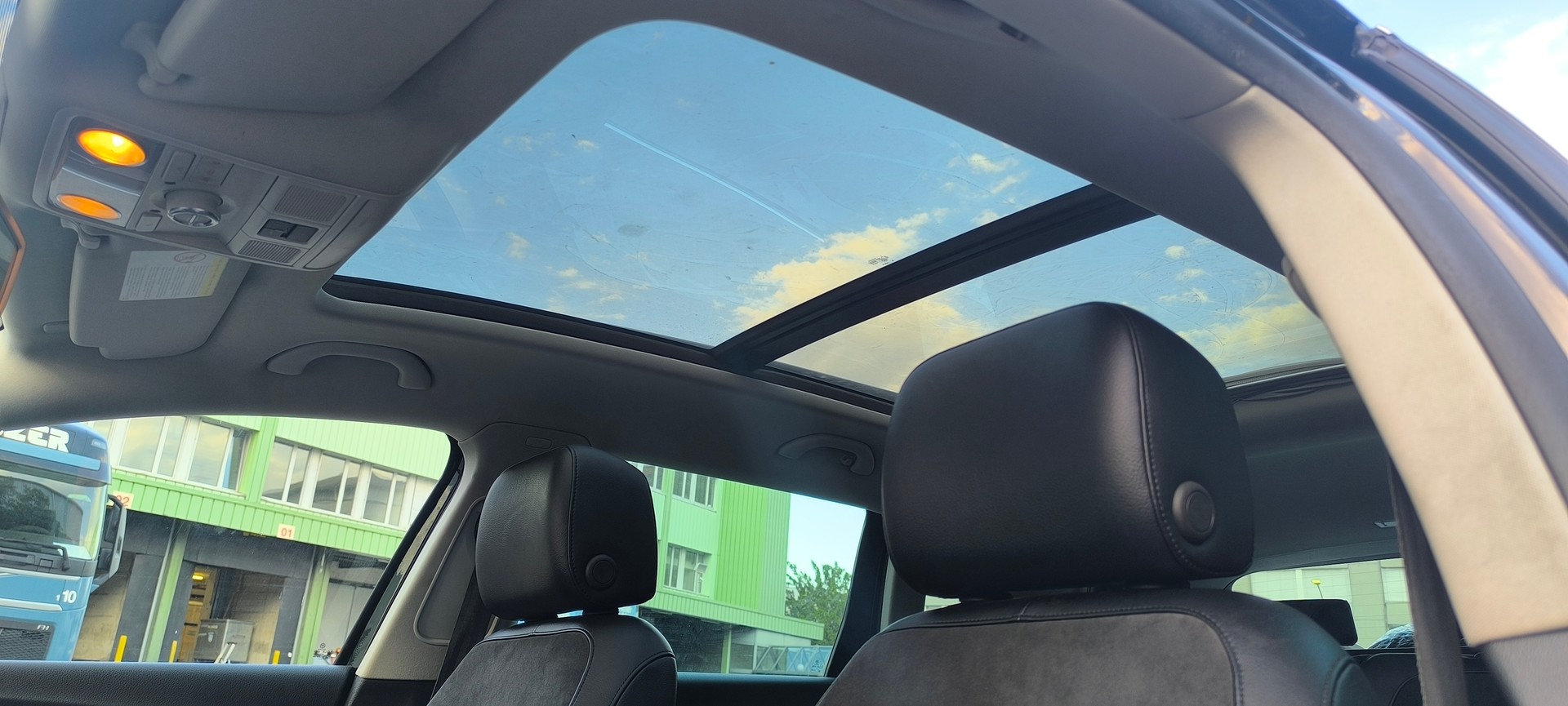 VW Passat Variant 2.0 TDI BMT Highline 4M-image-8