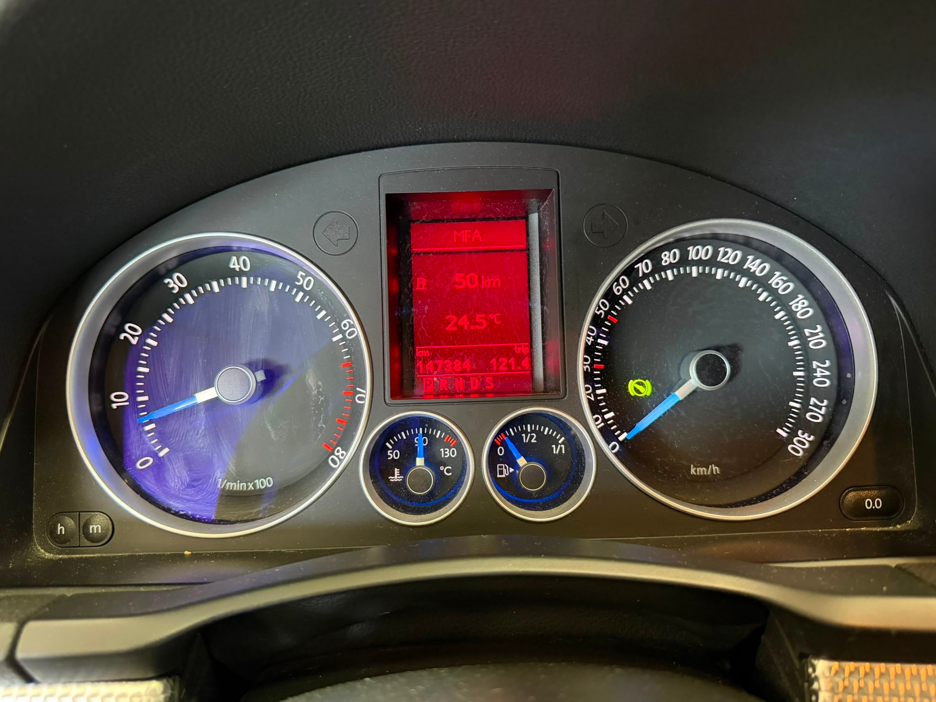 VW Golf R32 4Motion-image-9