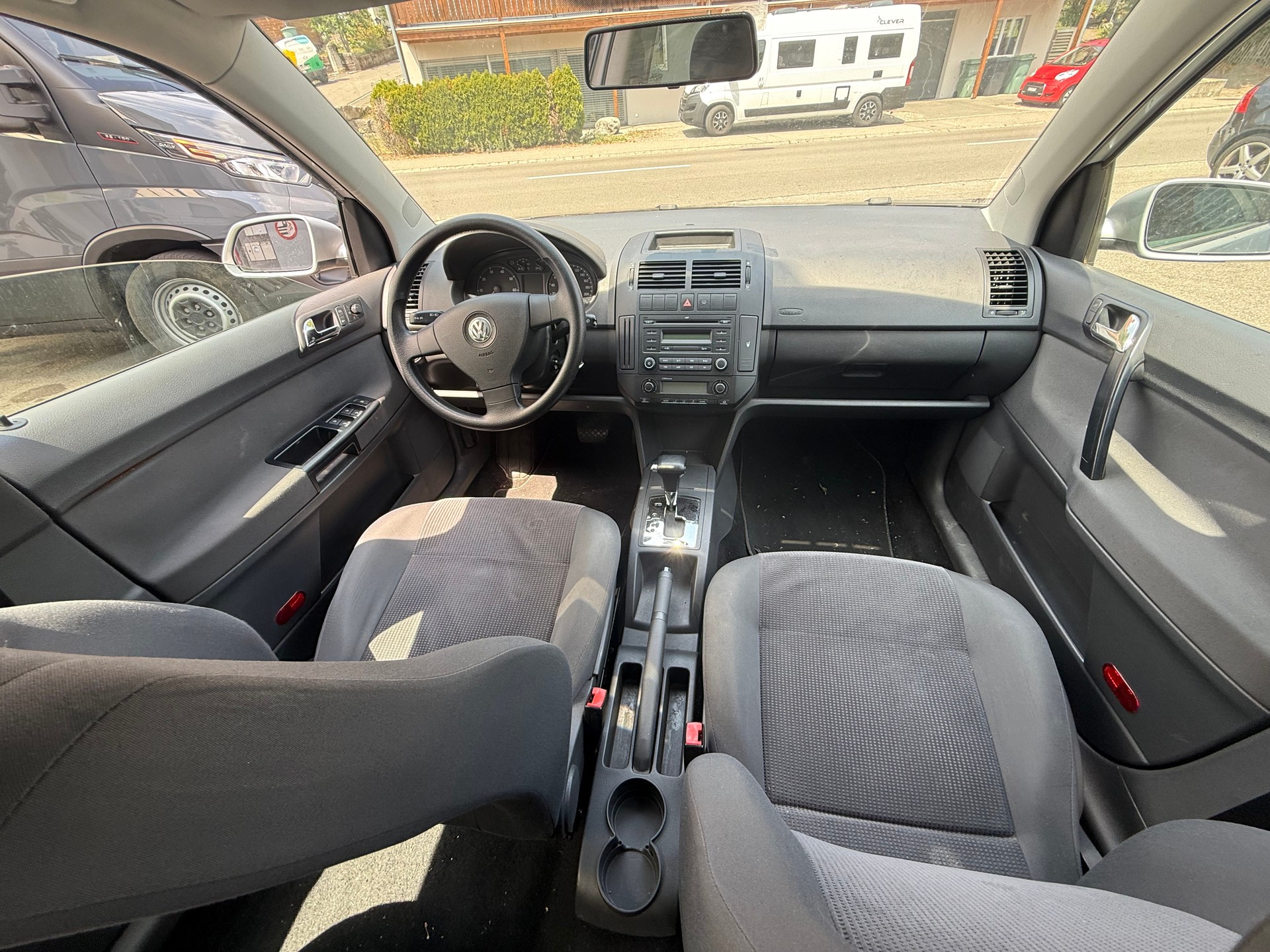VW Polo 1.6 16V Trendline-image-8