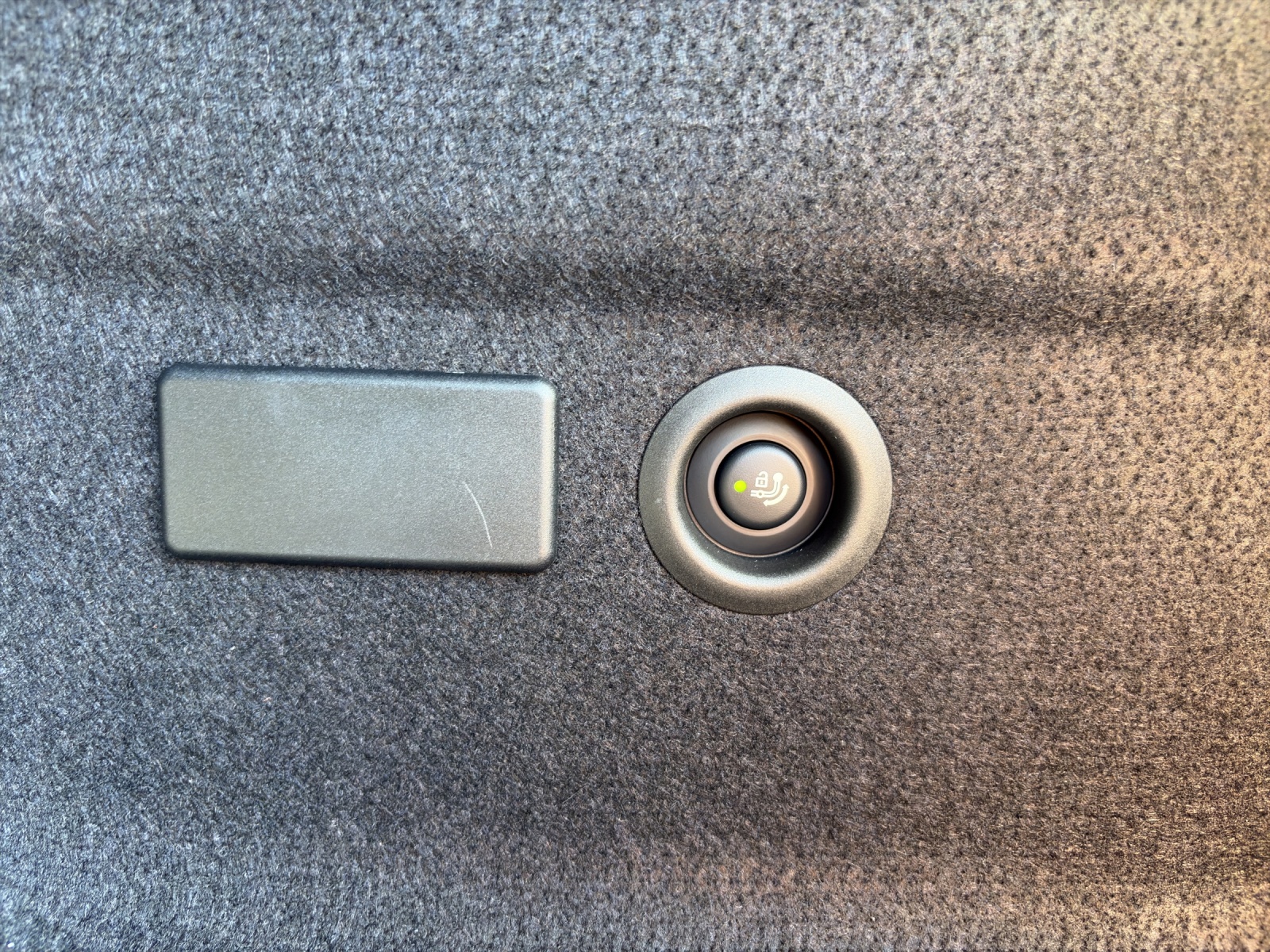 BMW iX3 50 xDrive-image-19