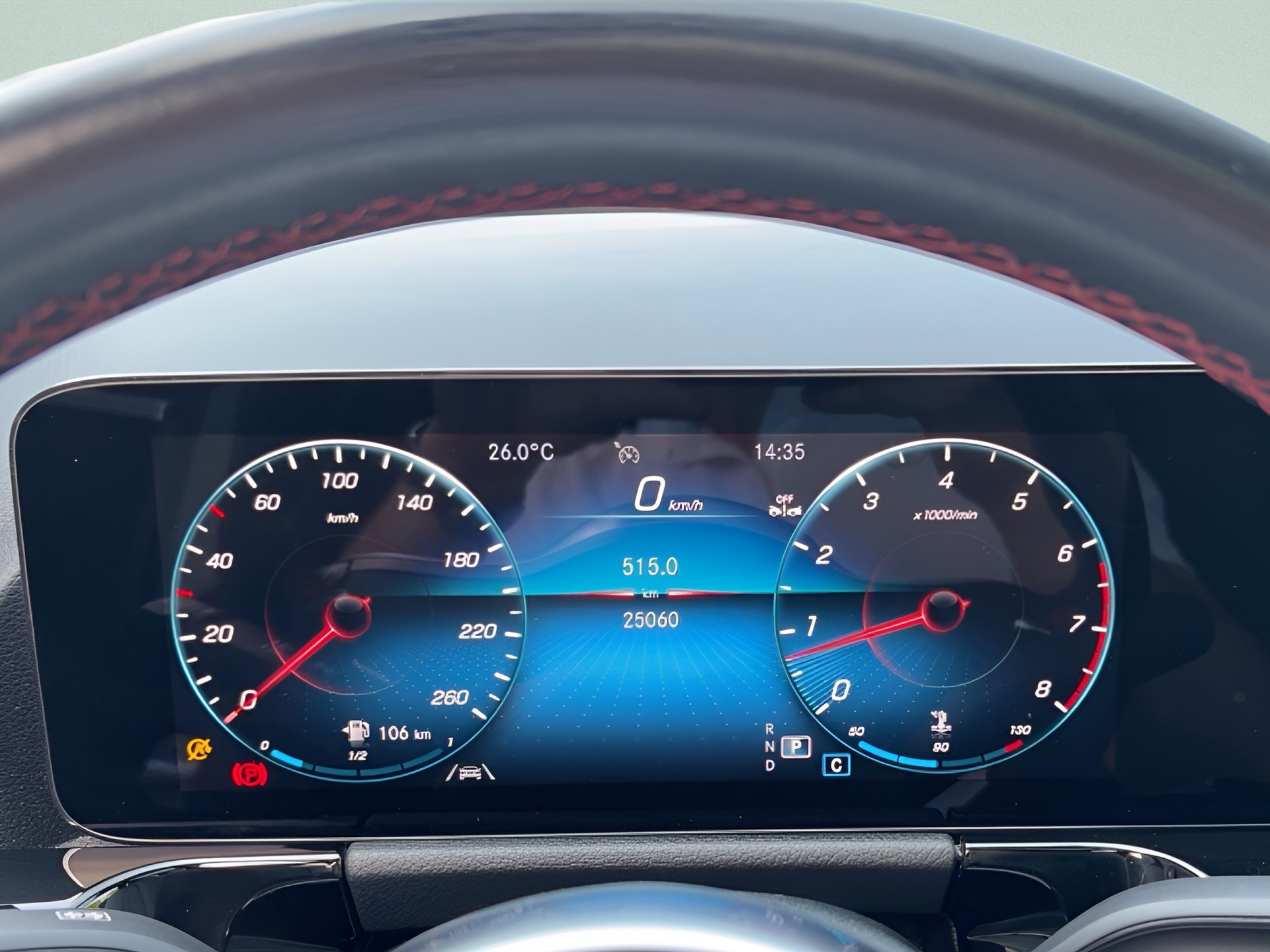 MERCEDES-BENZ GLA 250 4Matic AMG Line 8G-DCT-image-11