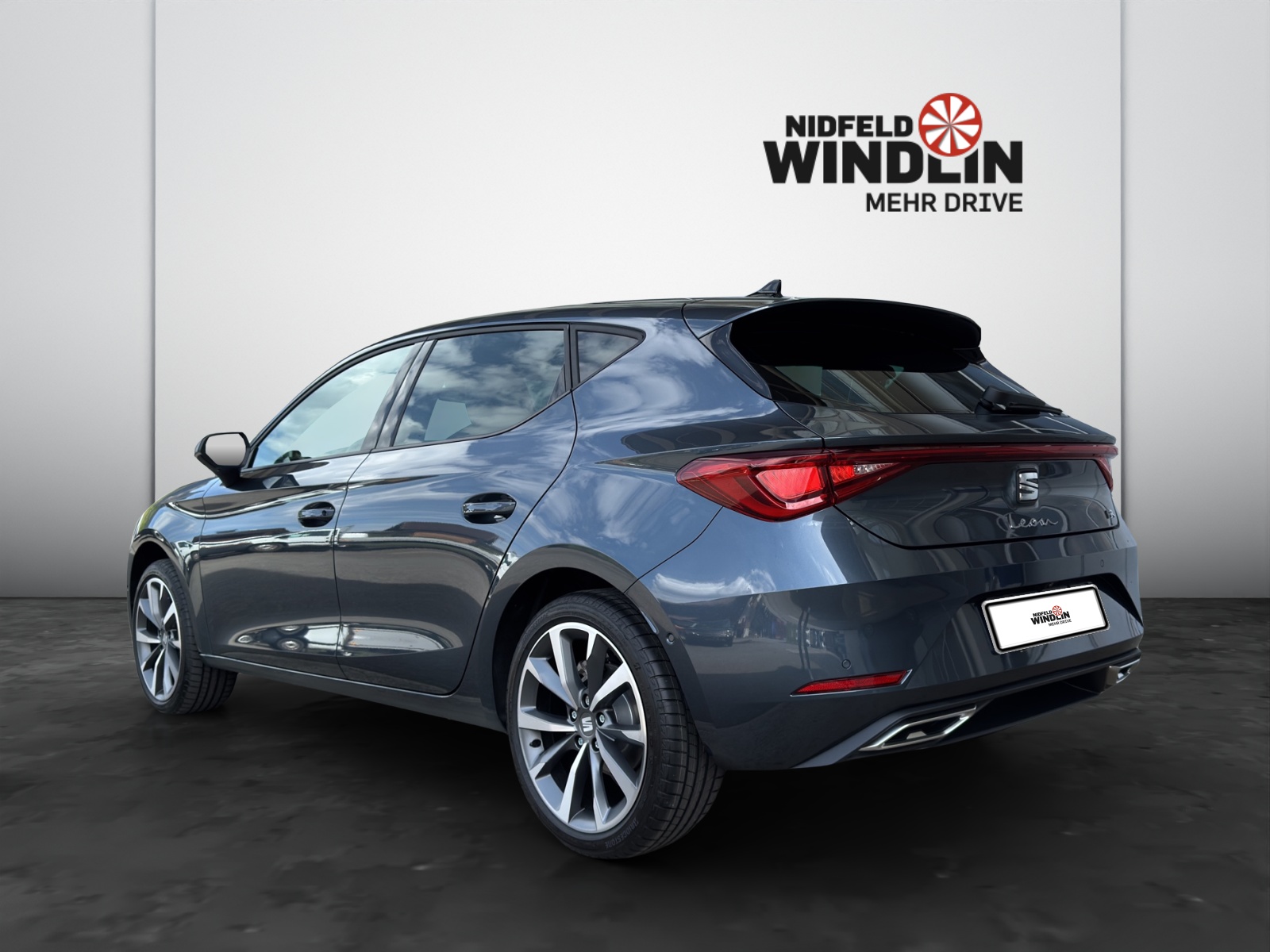 SEAT Leon 1.5 eTSI 150 Move FR DSG-image-3