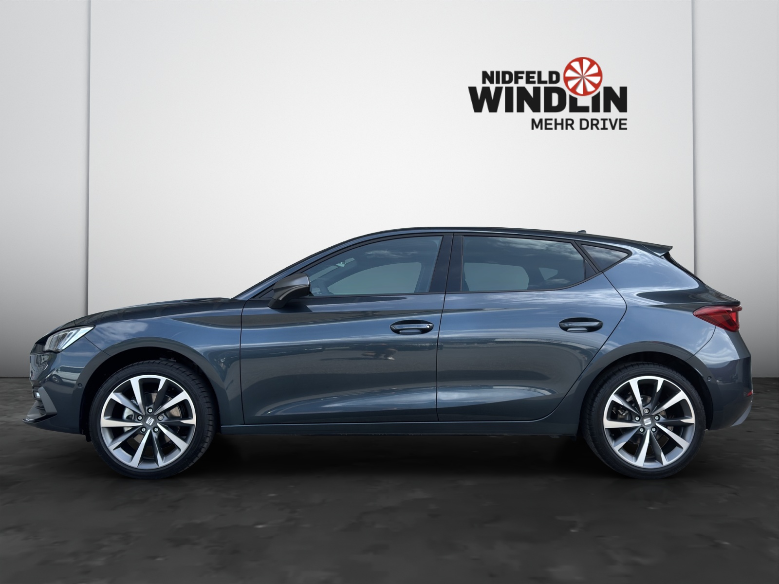 SEAT Leon 1.5 eTSI 150 Move FR DSG-image-2