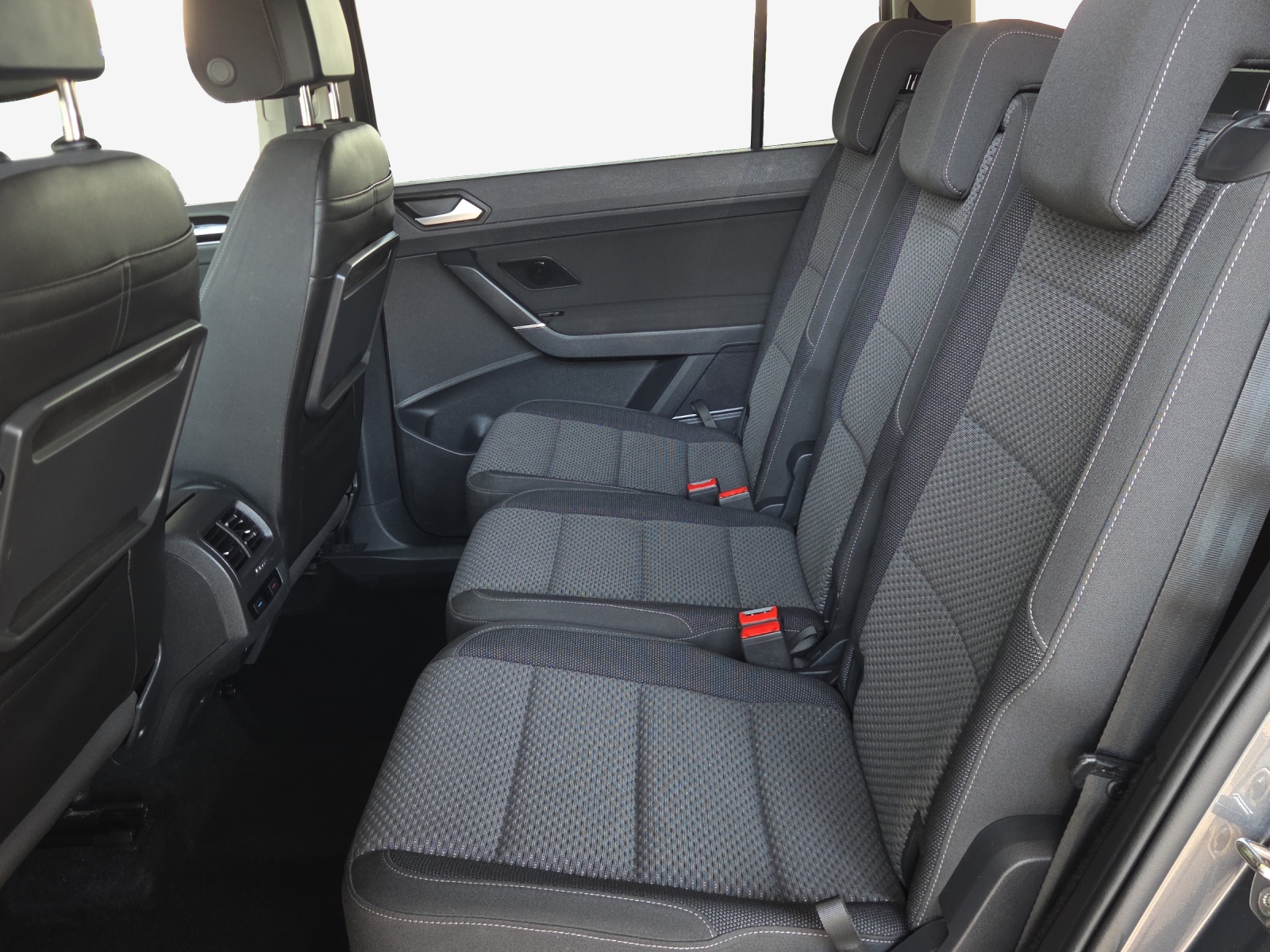 VW Touran 1.5 TSI EVO Comfortline-image-11