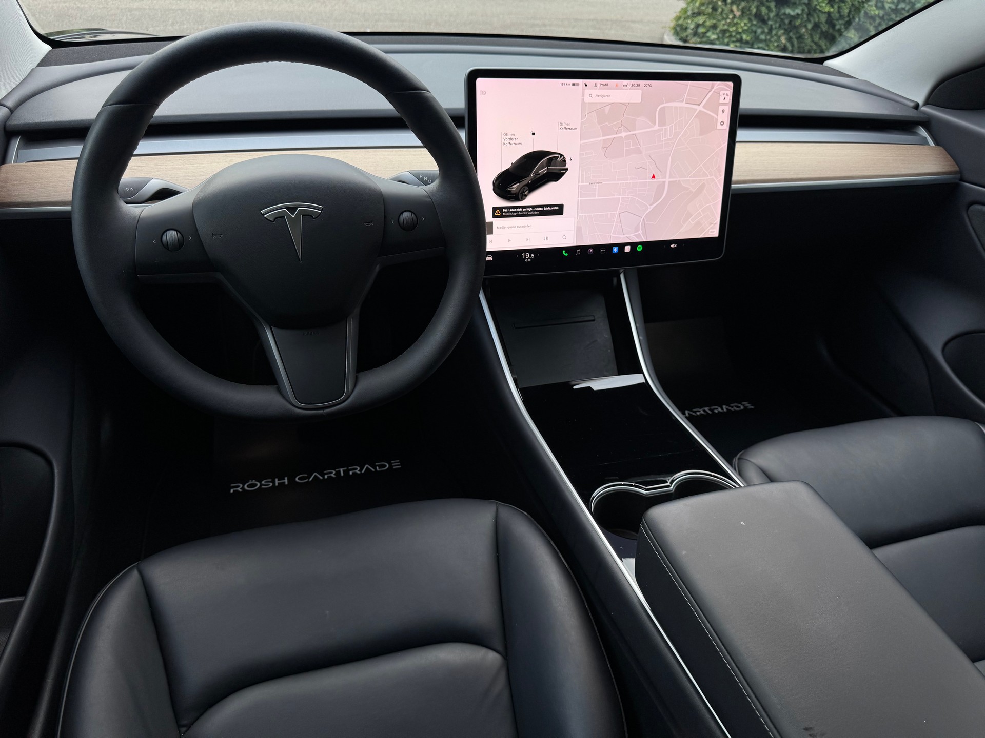 TESLA Model 3 Long Range Dual Motor AWD-image-11