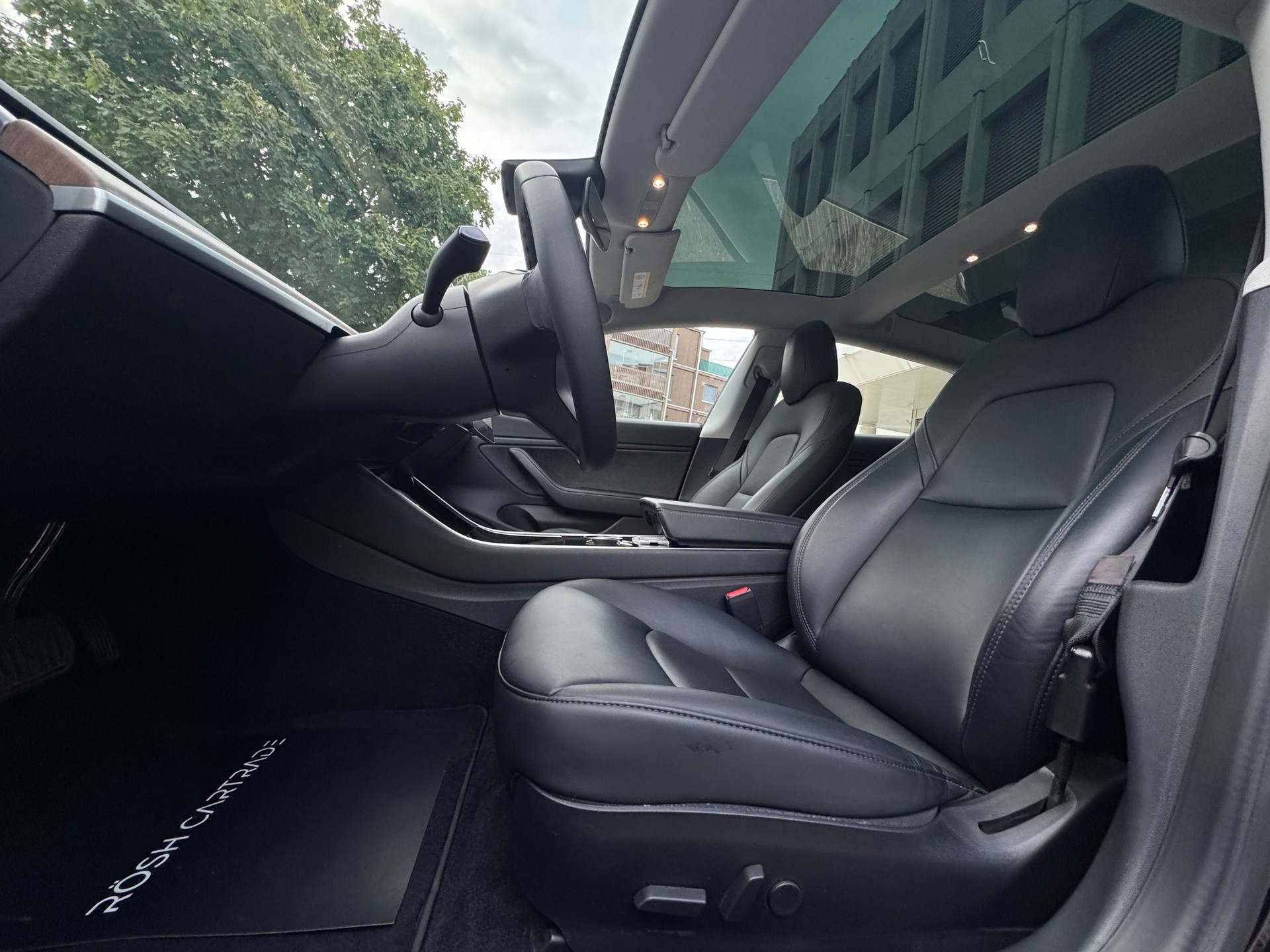 TESLA Model 3 Long Range Dual Motor AWD-image-12