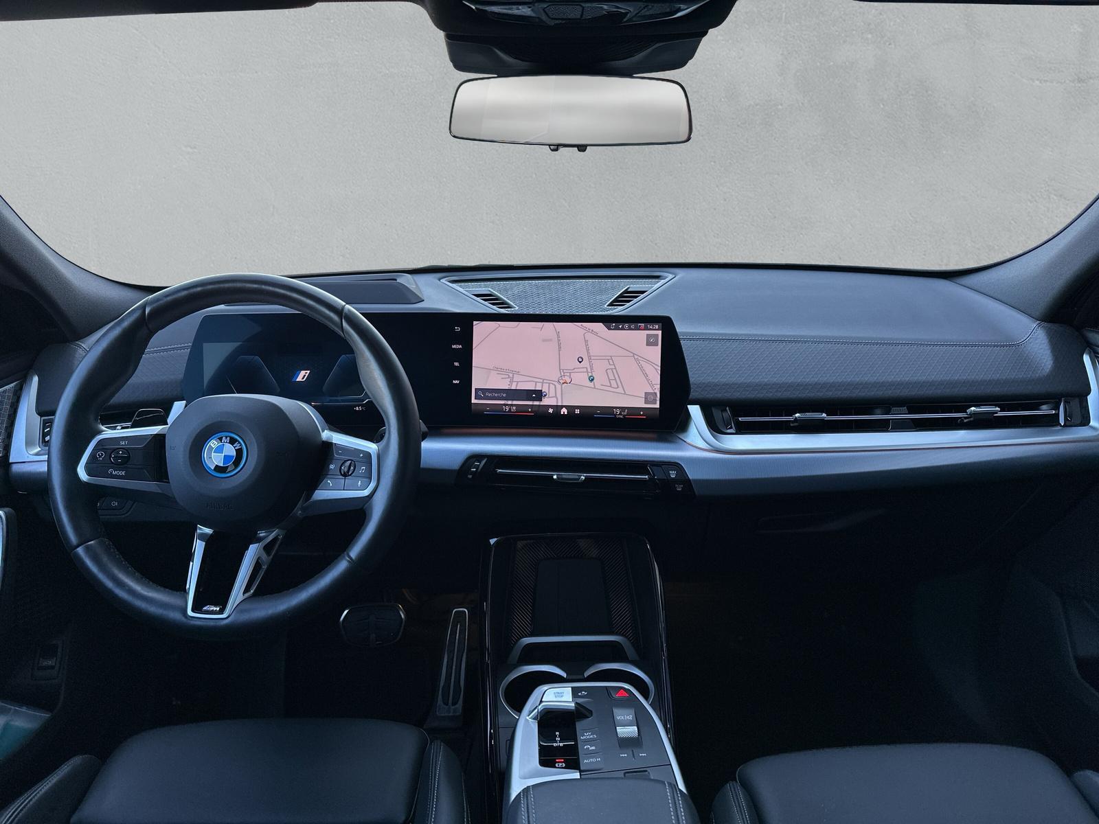 BMW iX2 30 M Sport xDrive U10 (CH) AHK **Action de leasing à 1.9%** 📍-image-12